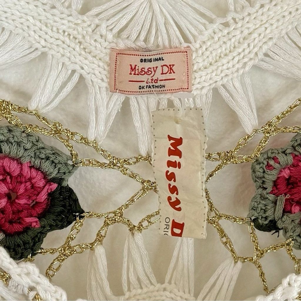 Other NWT! VTG 60's DK FASHION Women's Crochet Floral Blouse MISSY Size M / US 6-8 / IT 42-44 - 2 Thumbnail