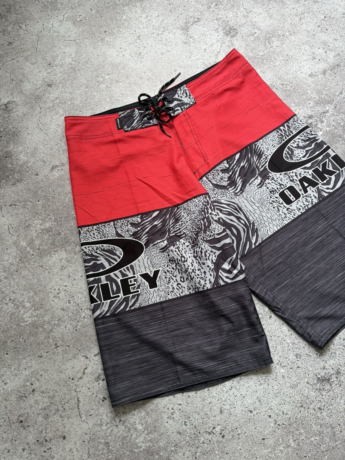 Oakley Oakley Board Serf Mens Shorts Size US 32 / EU 48 - 3 Thumbnail