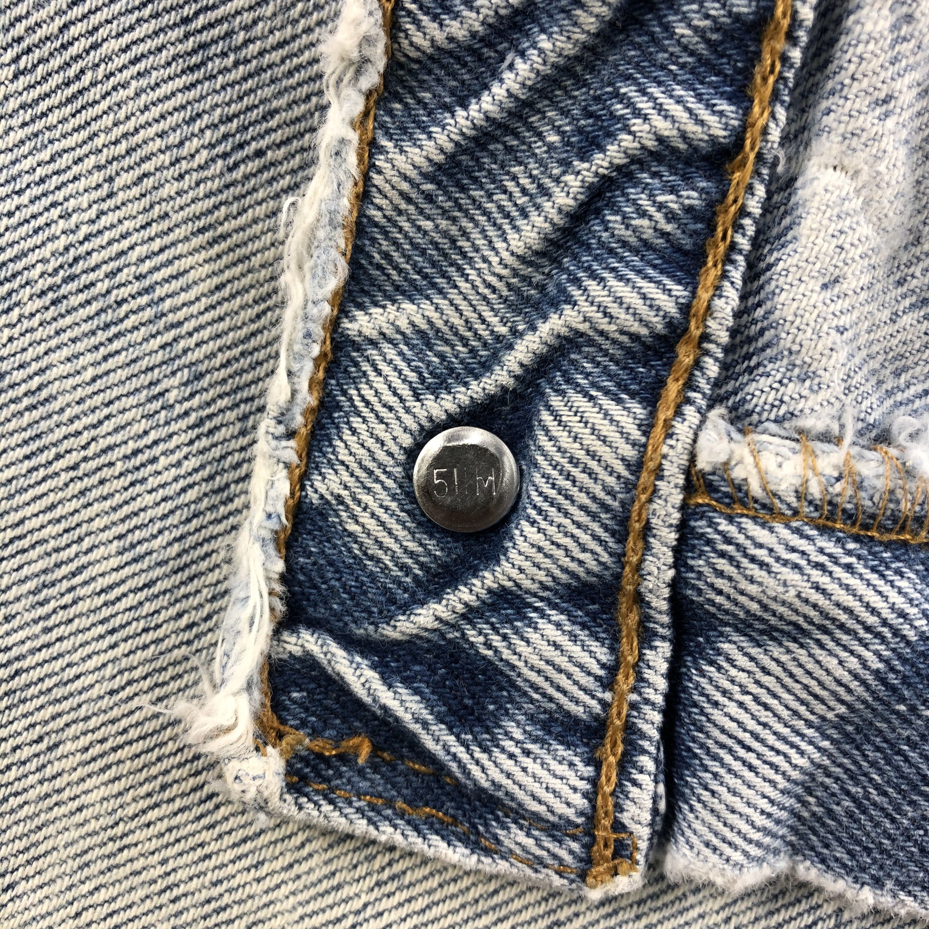 Levi's Vintage 90s Light Wash Levis 550 Jeans-J2188 Size US 33 - 14 Thumbnail