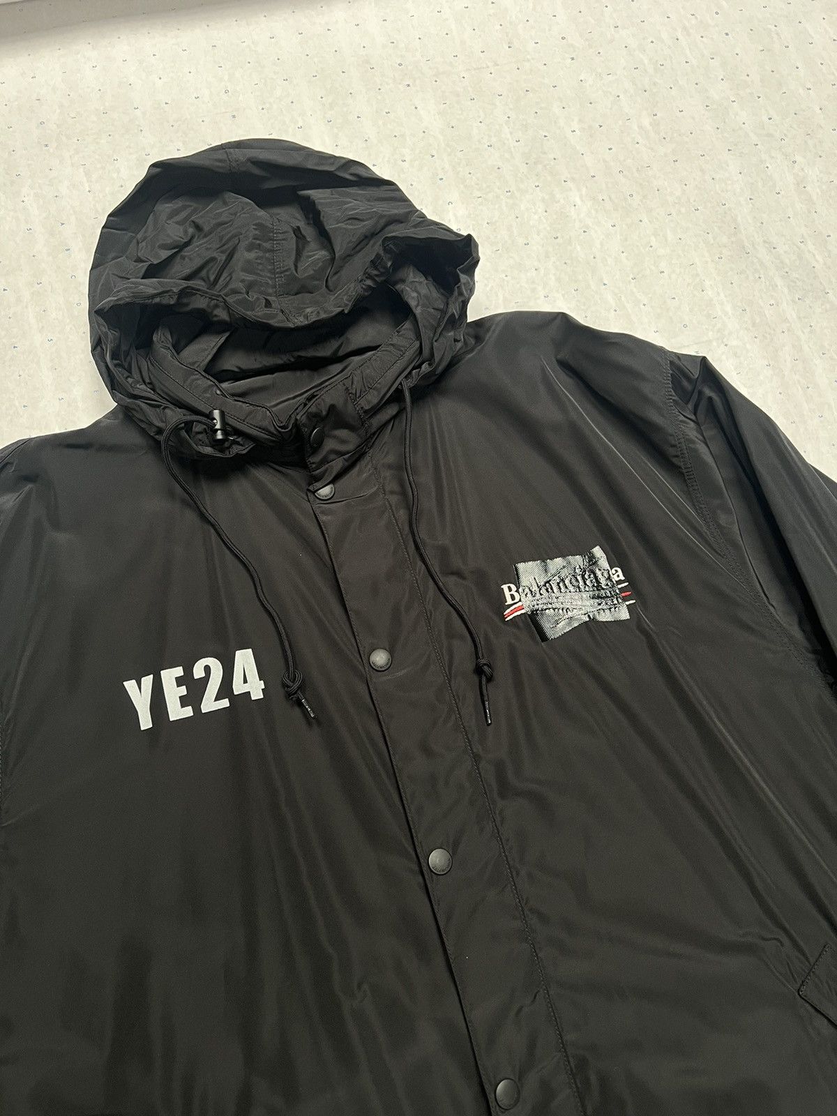 Balenciaga YE24 x Balenciaga windbreaker Size US M / EU 48-50 / 2 - 3 Thumbnail