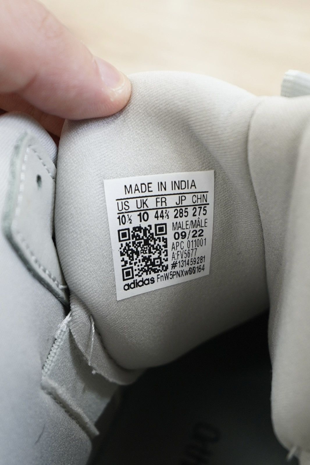 Yeezy Adidas Yeezy Desert Boot 'Salt' Size US 10.5 / EU 43-44 - 9 Thumbnail