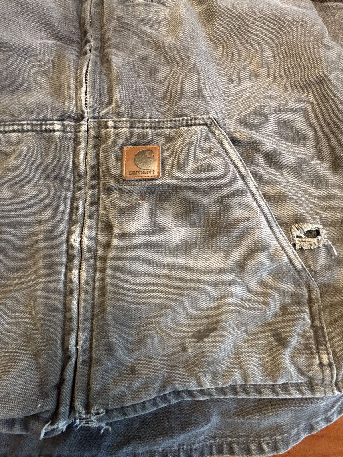 Carhartt Distressed Carhartt Sherpa lined vest V33-GVL Size US L / EU 52-54 / 3 - 2 Thumbnail