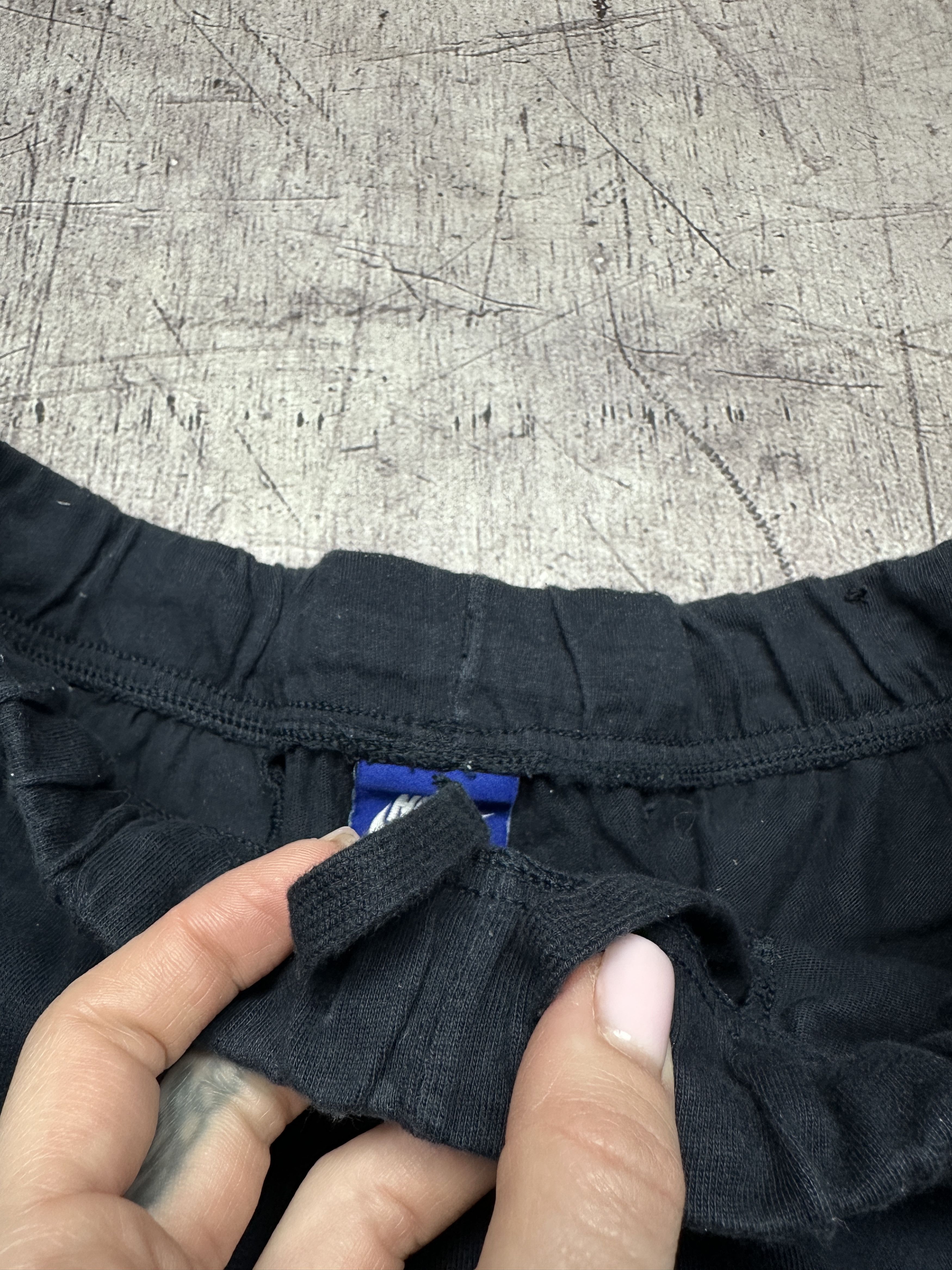 Nike Nike Mens Sweatshorts Shorts Size US 32 / EU 48 - 3 Thumbnail