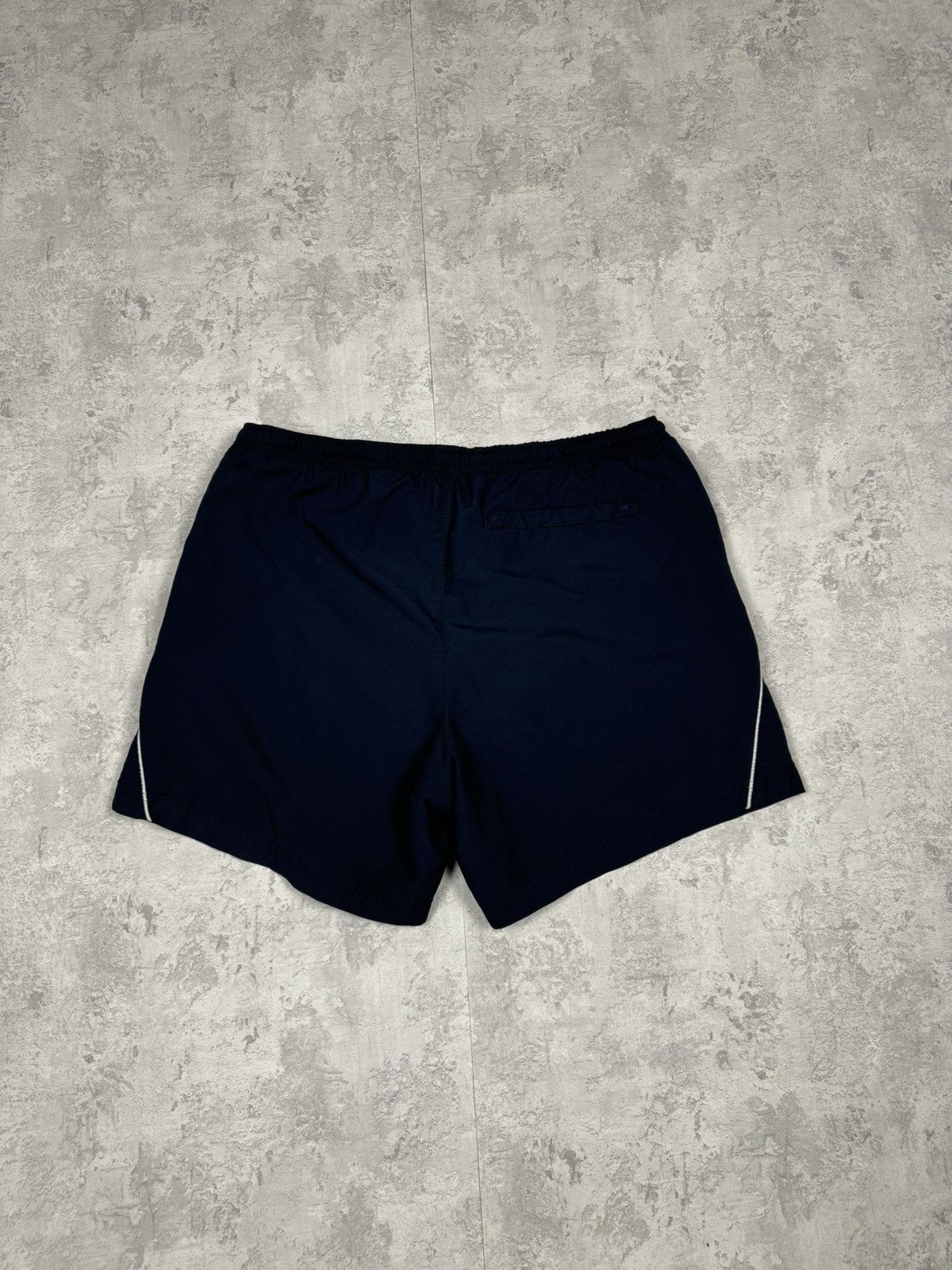 Nike Vintage Nike Y2K Streetwear Sportswear Shorts Size XL Size US 37 - 6 Thumbnail