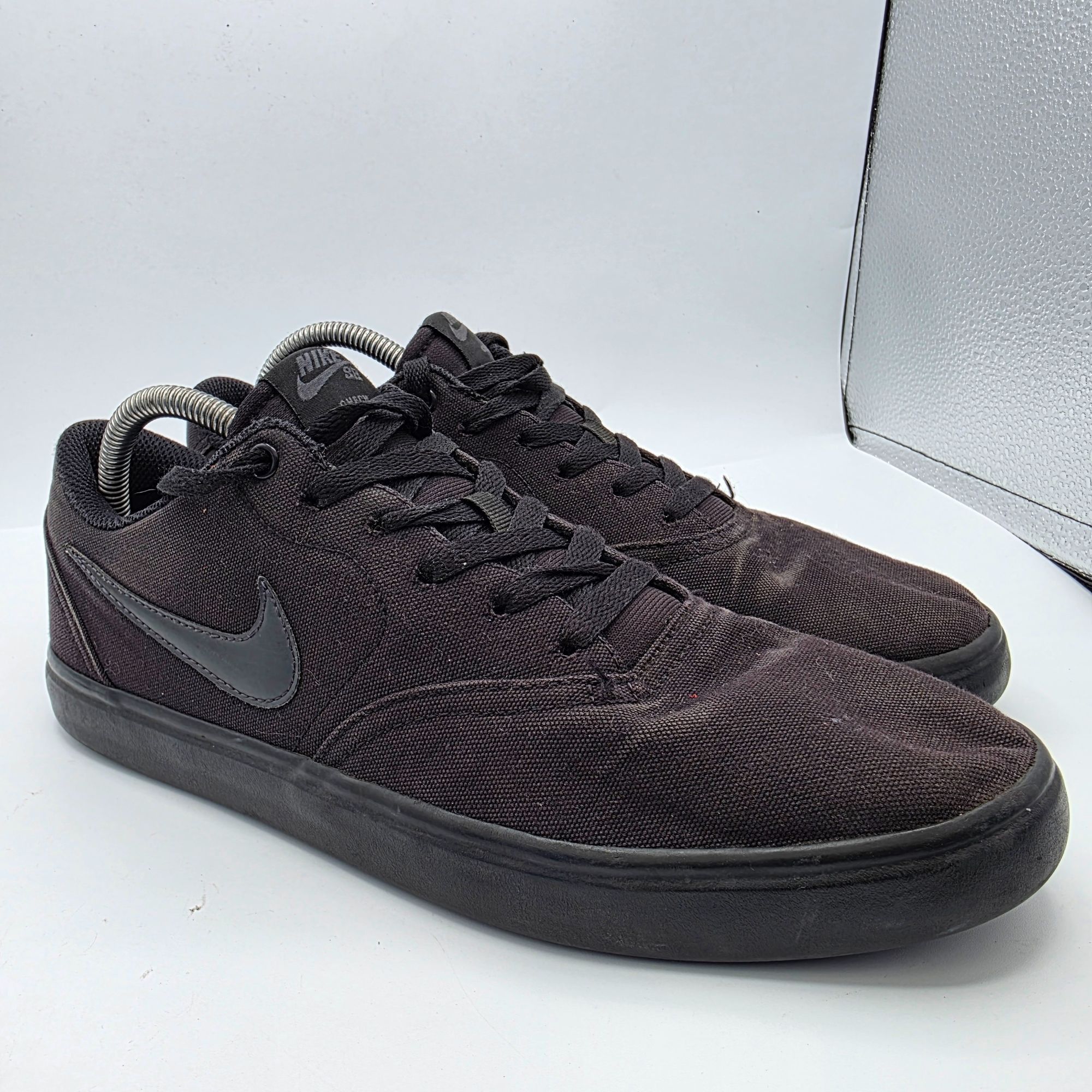 Nike Nike SB Check Solarsoft Mens Size 9.5 Triple Black Sneaker S Size US 9.5 / EU 42-43 - 1 Thumbnail