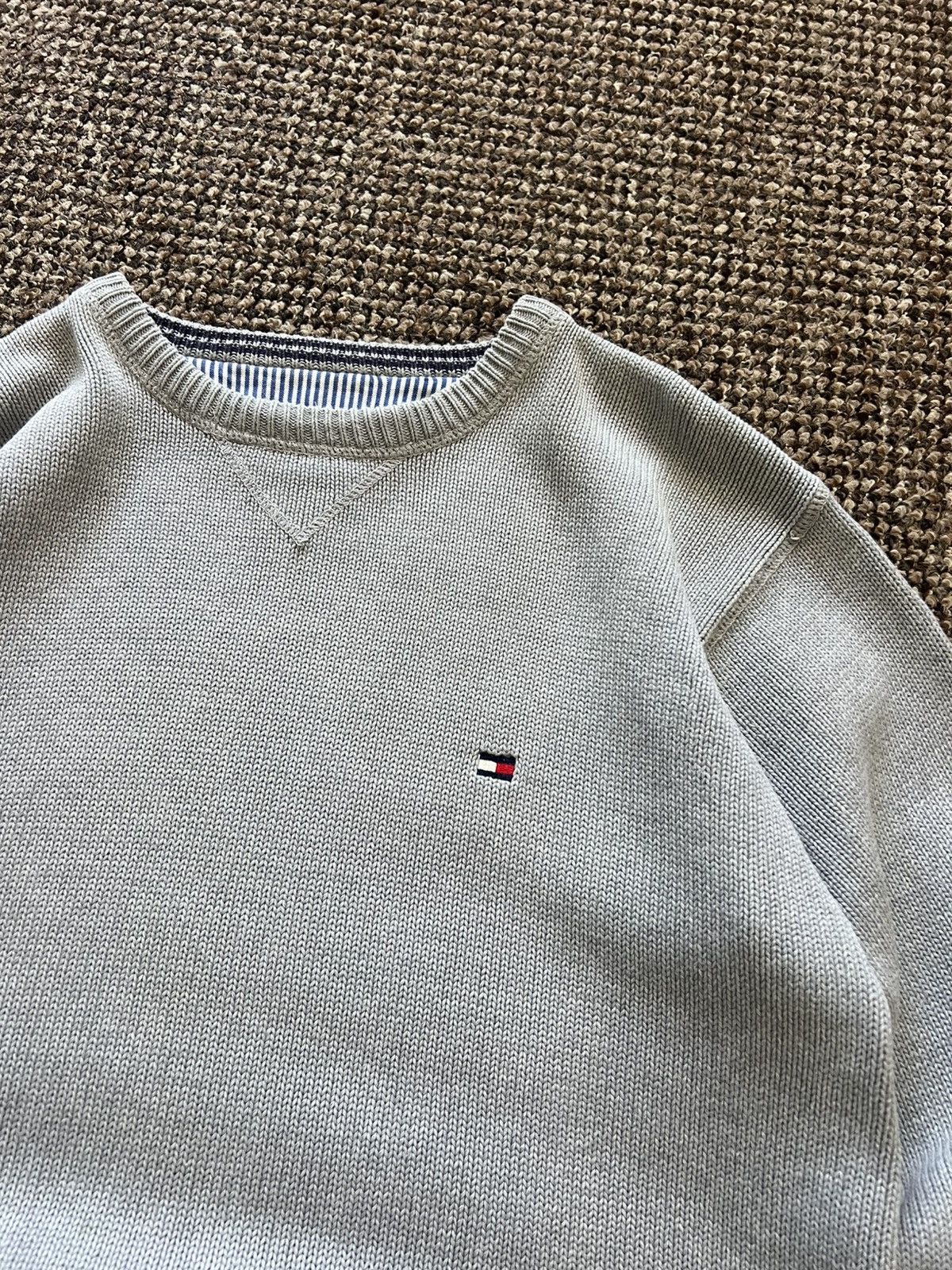 Tommy Hilfiger Vintage 90s Tommy Hilfiger Sweatshirt Grey Size US M / EU 48-50 / 2 - 6 Thumbnail