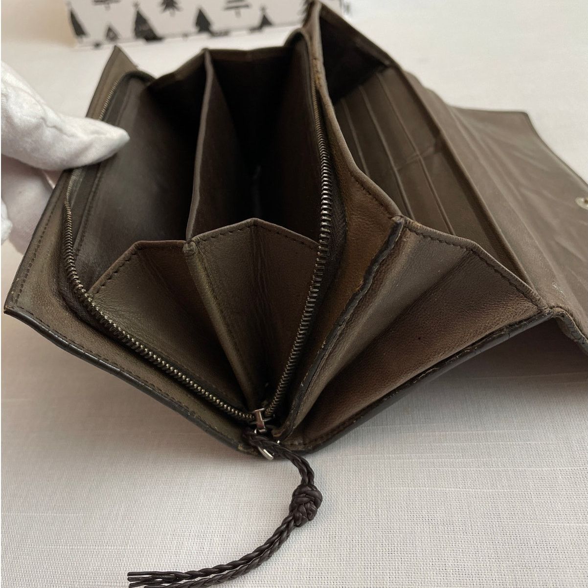 Bottega Veneta BOTTEGA VENETA RARE Intrecciato Long Wallet Pre-loved COA Size ONE SIZE - 8 Thumbnail