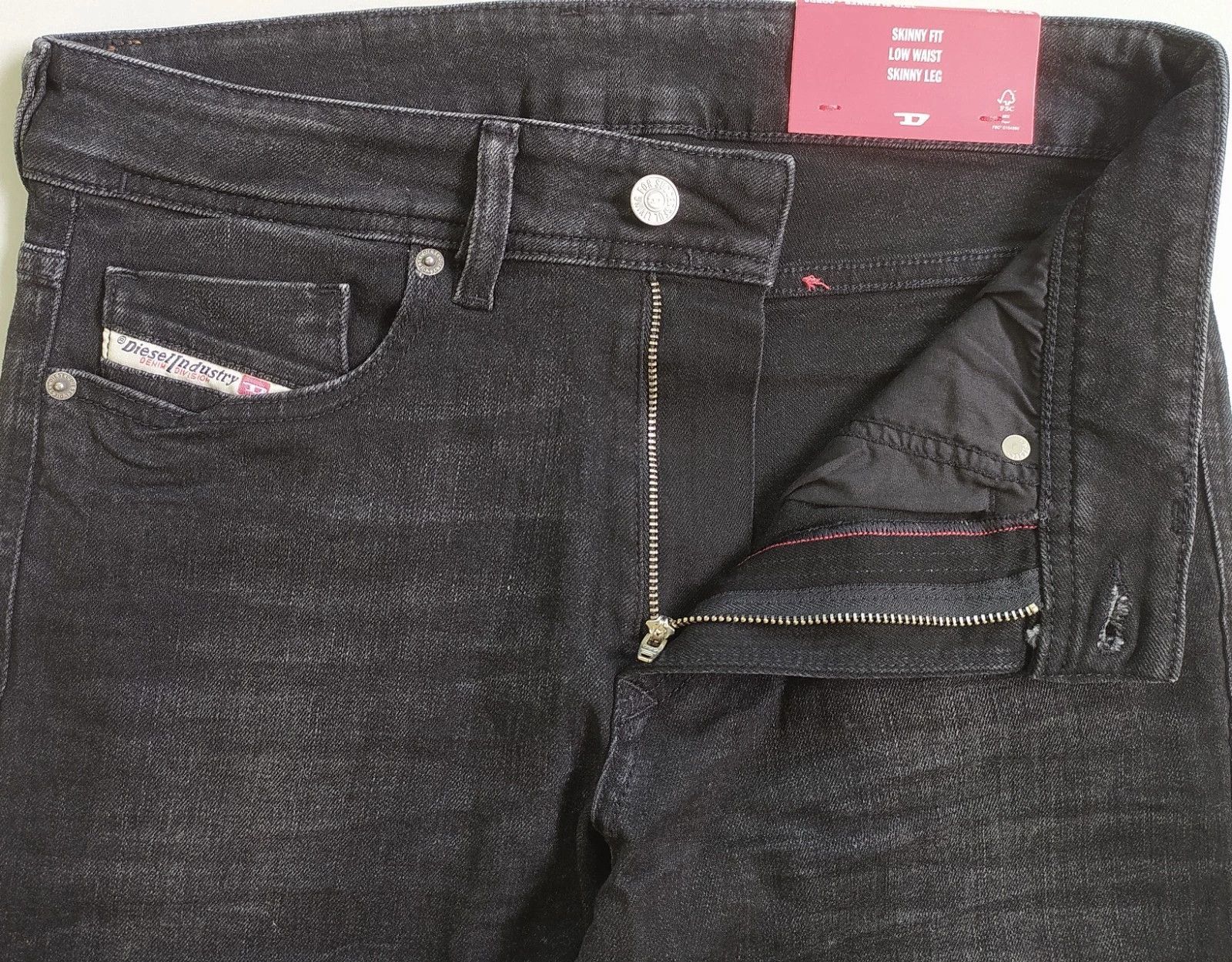Diesel Diesel 1979 SLEENKER L.32 MENS JEANS T/9934 Size US 29 - 5 Thumbnail