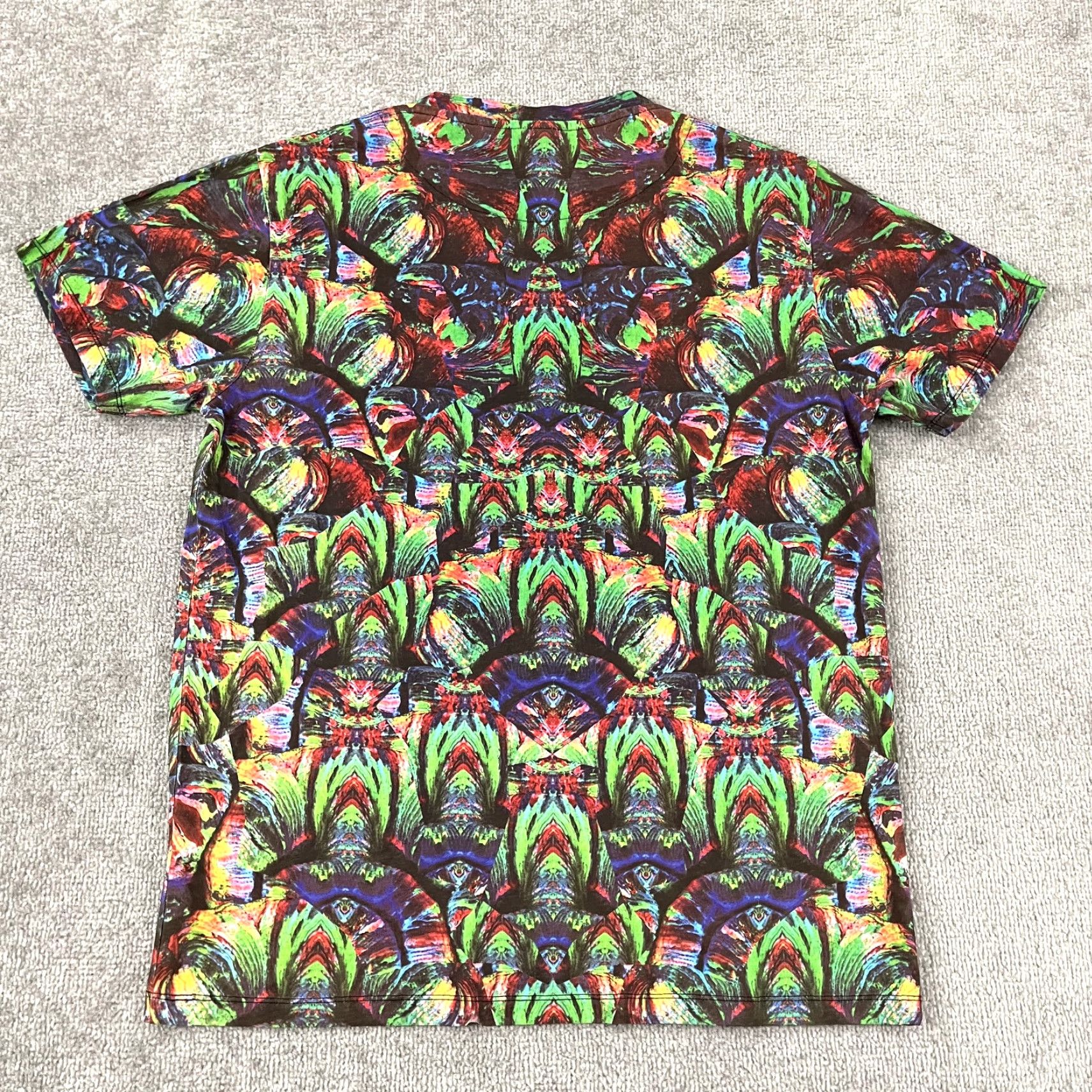 Vintage MARCELO BURLON Shirt Mens Small Pedro Sponge Abstract Art Adult T-Shirt Fun Loud Size US S / EU 44-46 / 1 - 7 Thumbnail