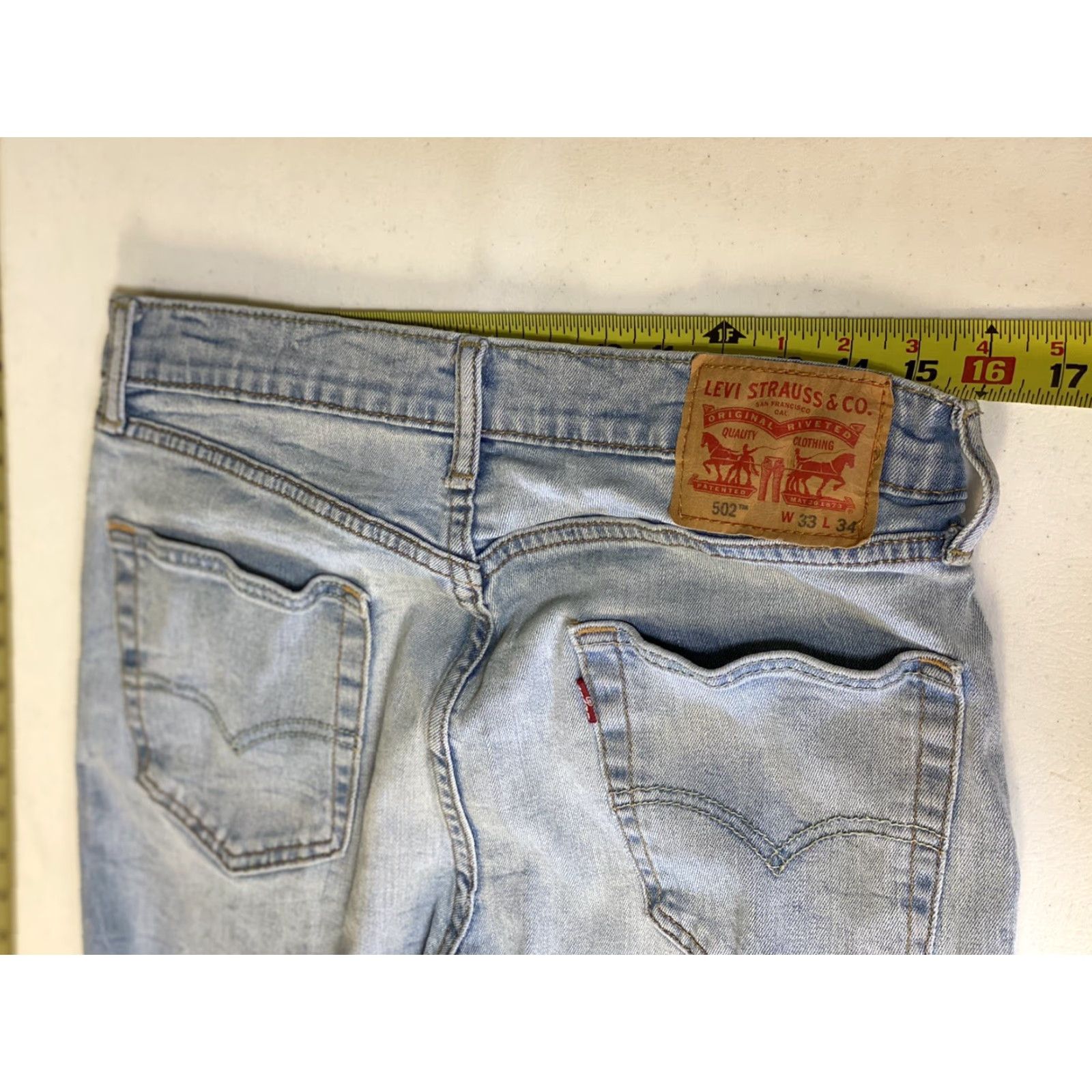 Levi's Levi's Mens 502 Denim Jeans Light Wash Regular Taper Fit 32x33 Tagged 33x34 Blue Cotton Zip Button Vintage No Mens Size US 33 - 7 Thumbnail