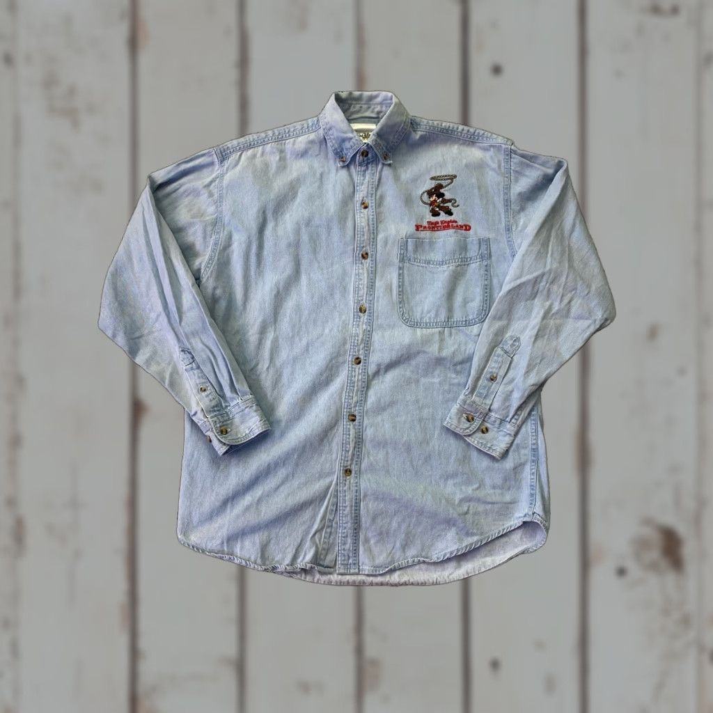 Vintage VINTAGE Walt Disney World Mickey Mouse Shirt Men Large Long Sleeve Button-Up Green Denim 100% Cotton Disney Theme, Casual Everyday Shirt Size L / US 10 / IT 46 - 1 Thumbnail