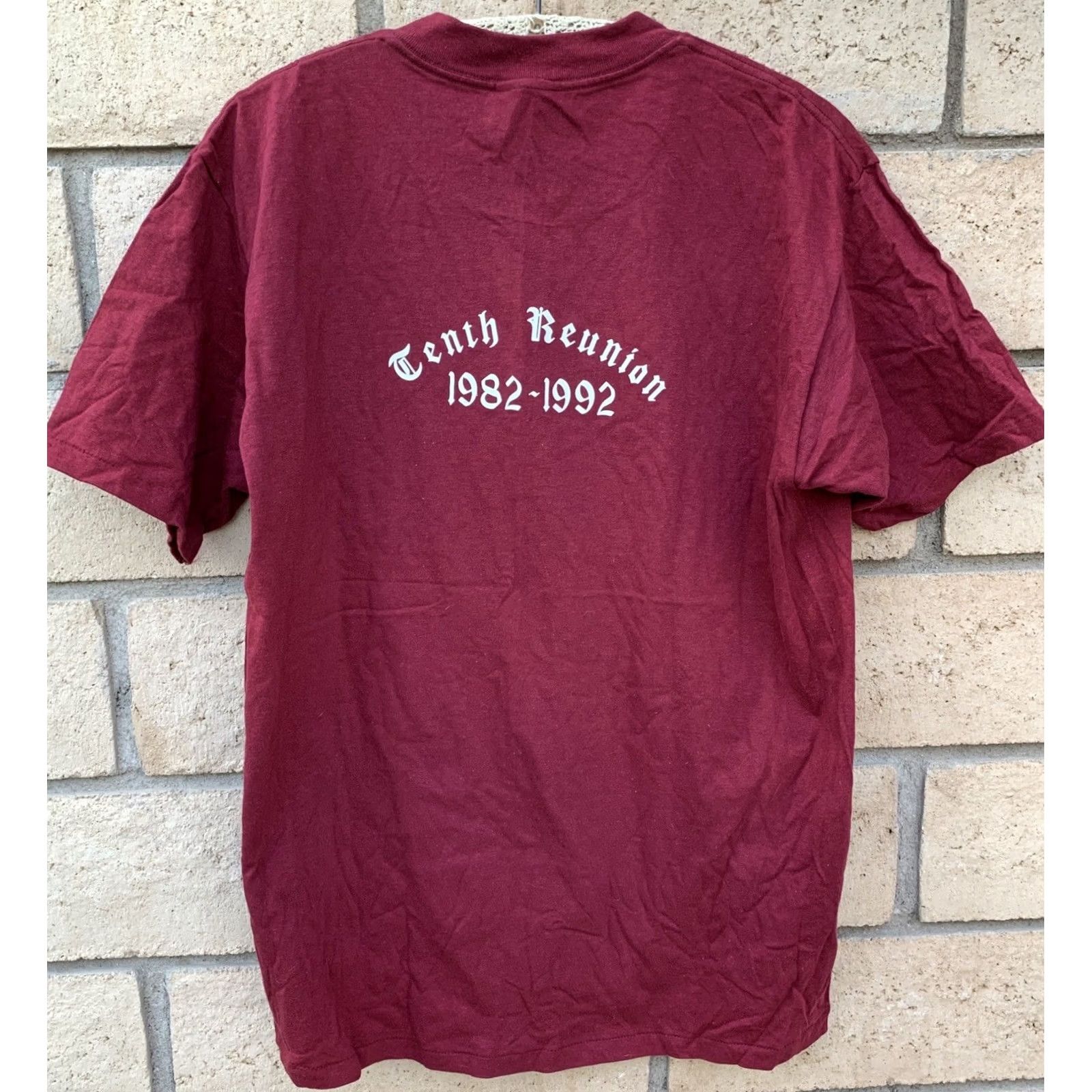 Vintage VINTAGE Oneita University Chicago Law School T Shirt Men L Red 90s Graphic Print US Vintage Shirts Mens Size US L / EU 52-54 / 3 - 6 Thumbnail