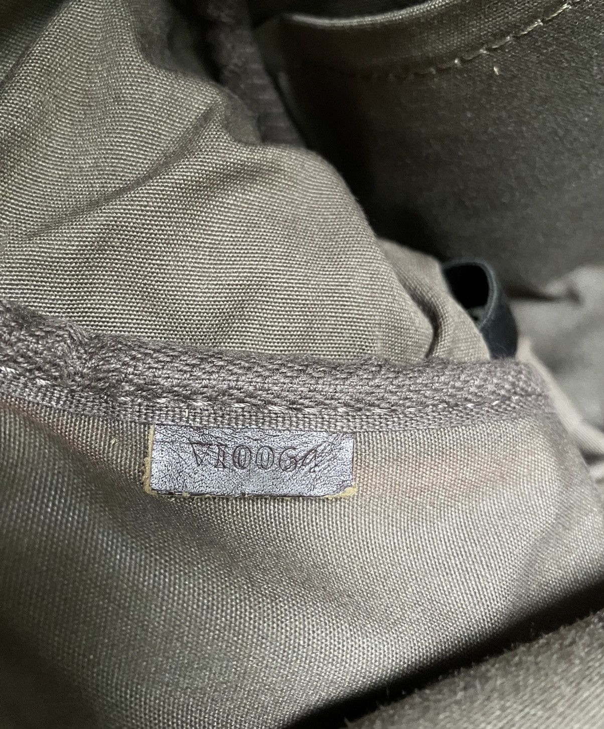 Louis Vuitton Louis Vuitton VI0064 Monogram Mini Sac Maman Shoulder Bag Size ONE SIZE - 10 Thumbnail