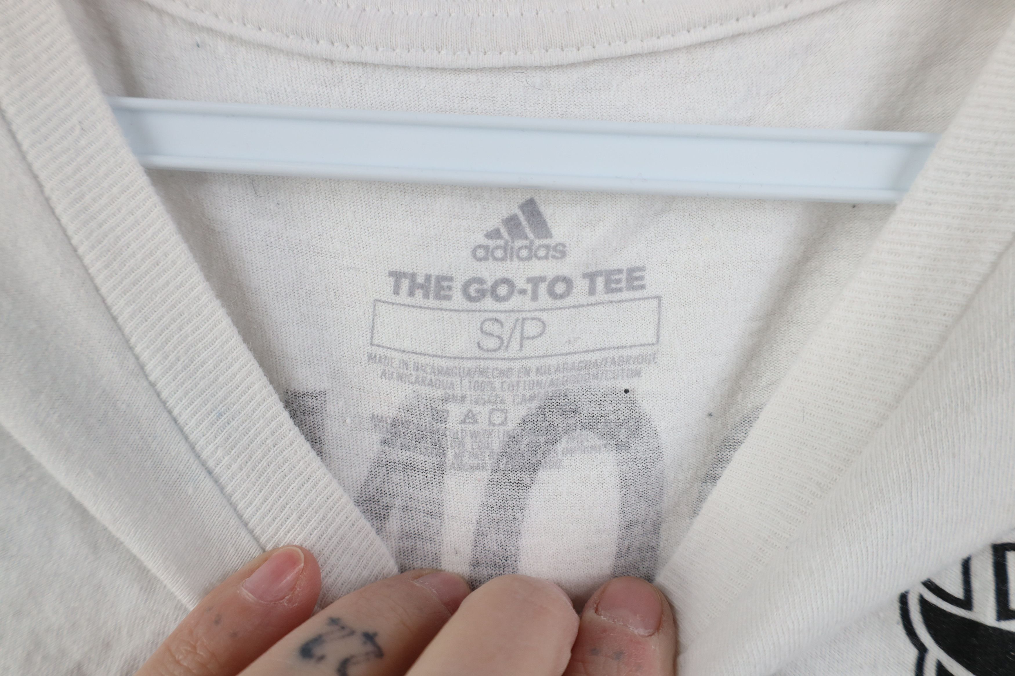Adidas Vintage Y2K Adidas DC United Soccer Jersey T-Shirt White #9 Size US S / EU 44-46 / 1 - 10 Thumbnail