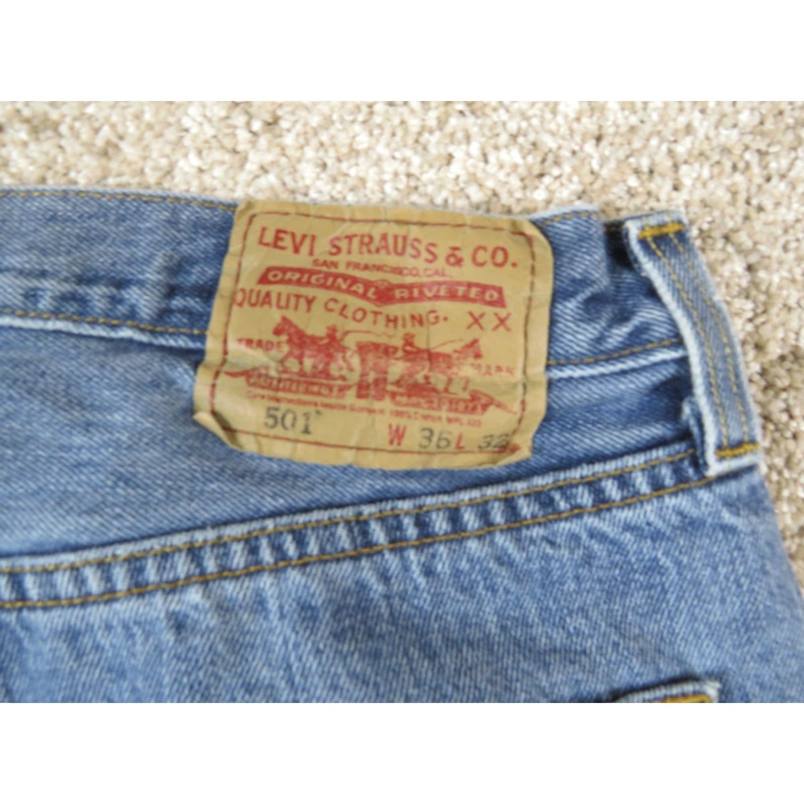 Levi's VINTAGE Levi's 501 Jeans Straight Leg Button Fly Blue 35X30 Men Adults Regular 30 Red Tab 90s USA Size US 35 - 8 Thumbnail