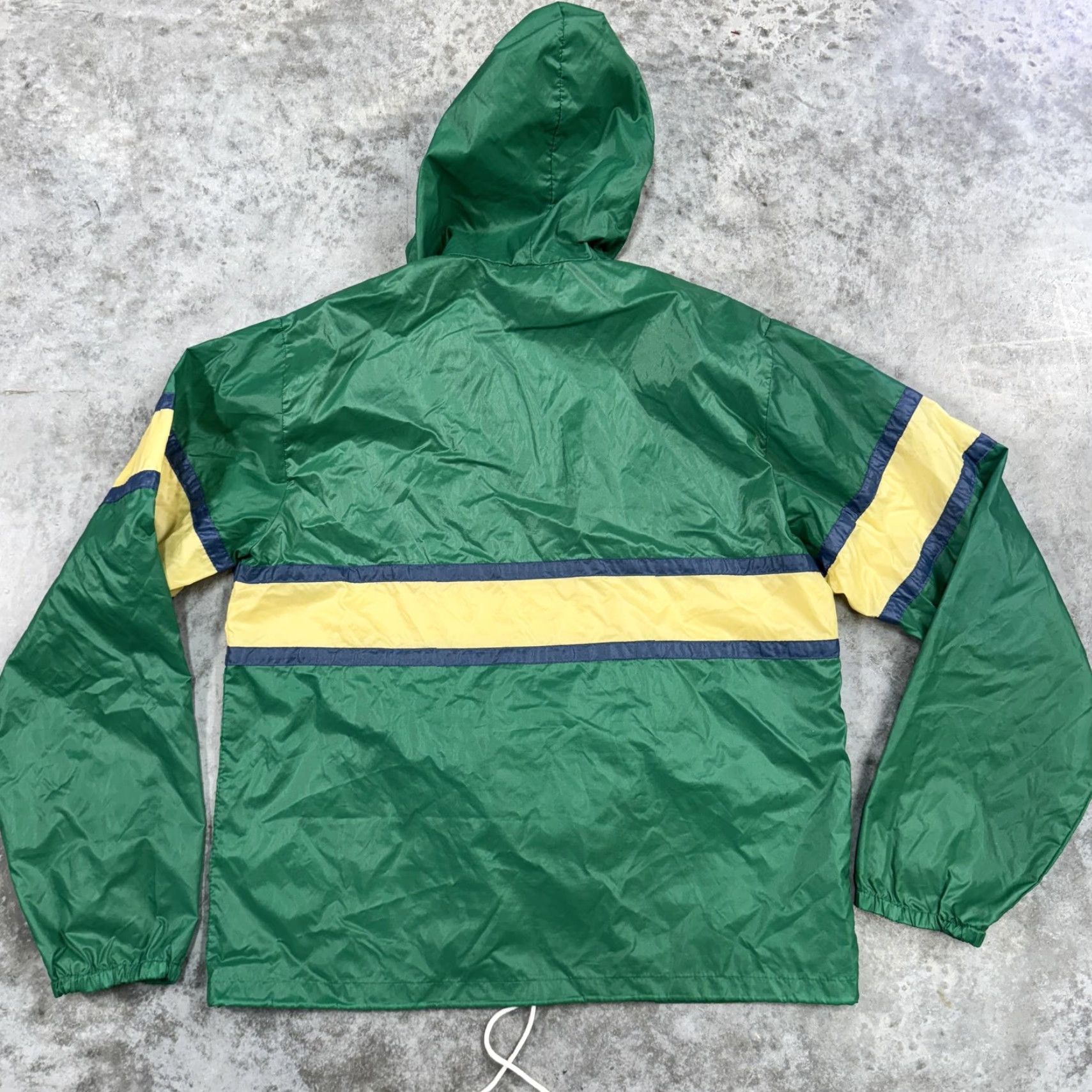 Lacoste VINTAGE Lacoste IZOD Pullover Jacket Mens M Hooded Windbreaker 80s Green Striped Nylon Zip Size US M / EU 48-50 / 2 - 6 Thumbnail