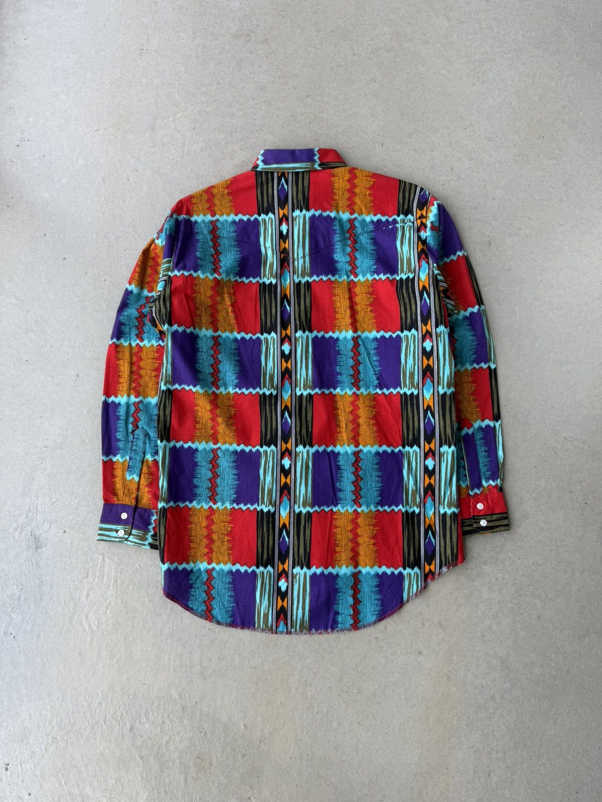 Vintage Vintage Wrangler Western Aztec Brushpopper Button Up Shirt Size US XL / EU 56 / 4 - 2 Thumbnail