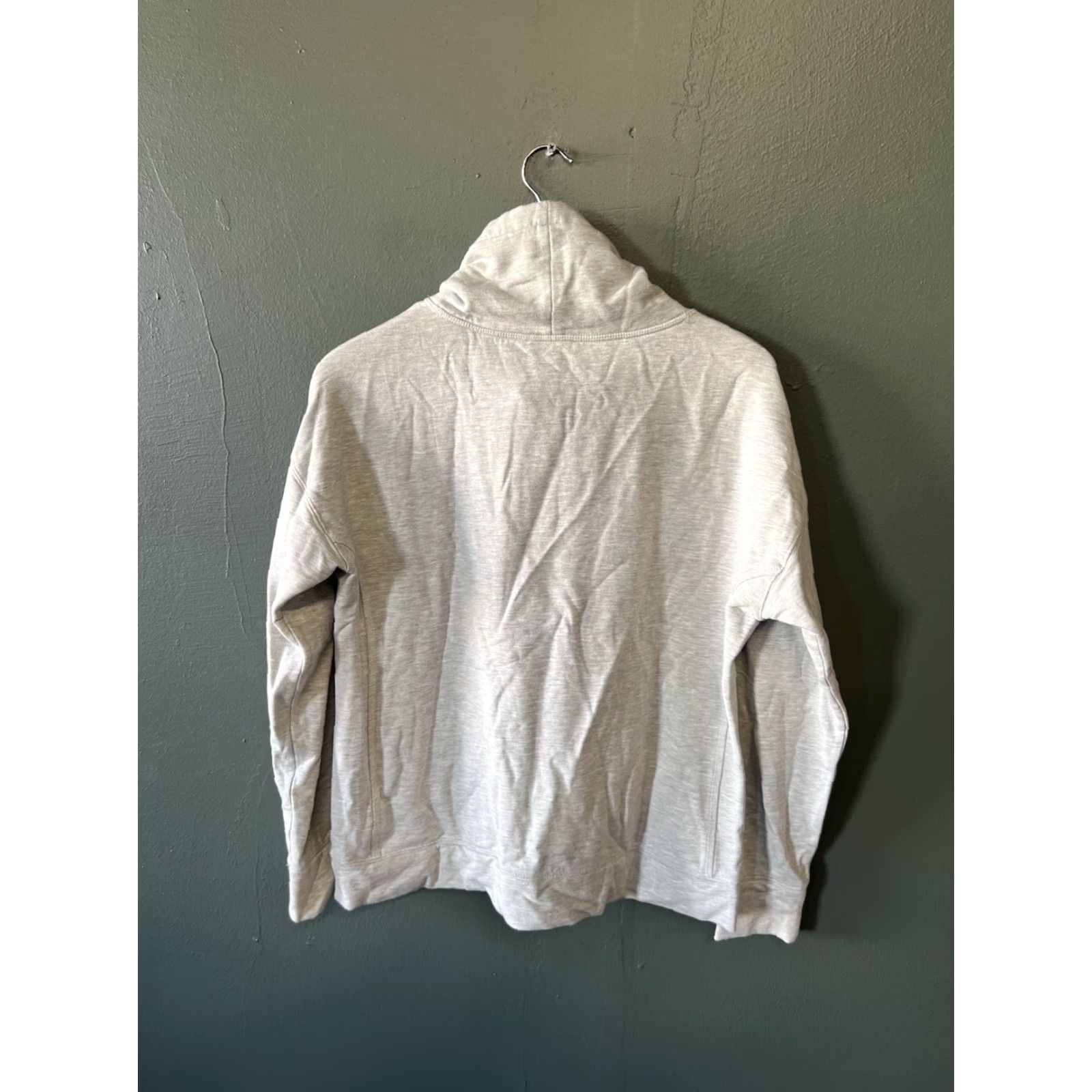 Vineyard Vines Vineyard Vines Womens Gray Long Sleeve Pullover Sweatshirt M Medium Cowl Neck Pullover Activewear Size M / US 6-8 / IT 42-44 - 2 Thumbnail