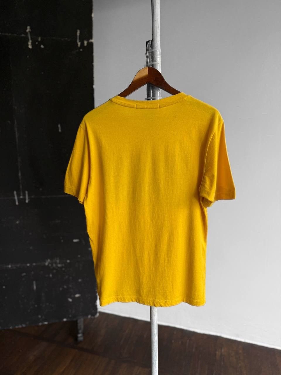 Calvin Klein × Designer Calvin Klein Jeans Yellow Short Sleeve T-Shirt Center Print Size US S / EU 44-46 / 1 - 2 Thumbnail