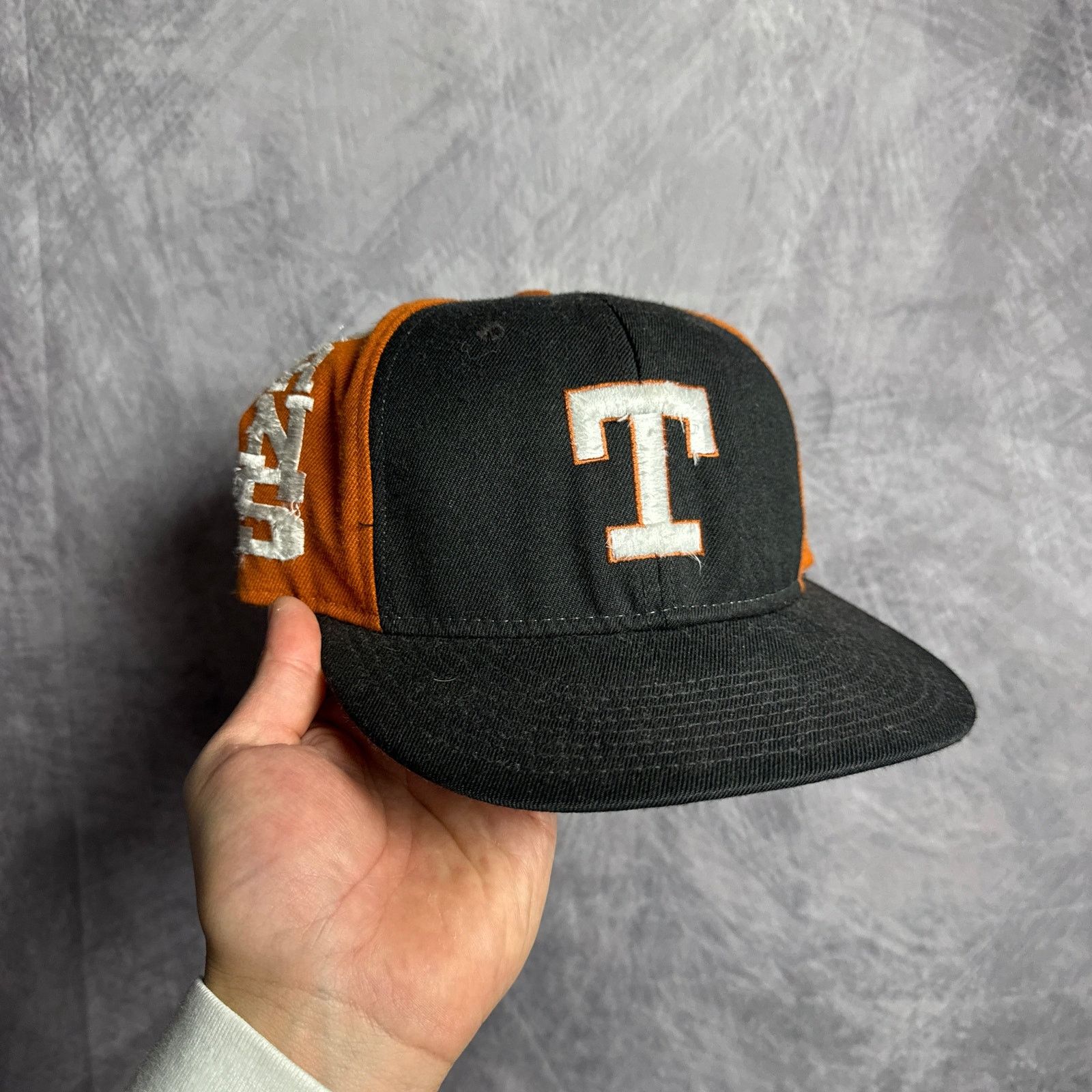 Vintage 90s Black Texas Longhorns Hook Em Horns Snapback OS 4635 Size ONE SIZE - 1 Thumbnail