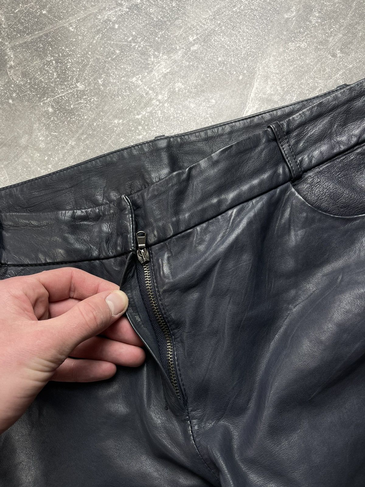 Genuine Leather × Ilaria Nistri Ilaria Nistri Avant Garde Leather Navy Blue Biker Pants Size 34" / US 12 / IT 48 - 8 Thumbnail