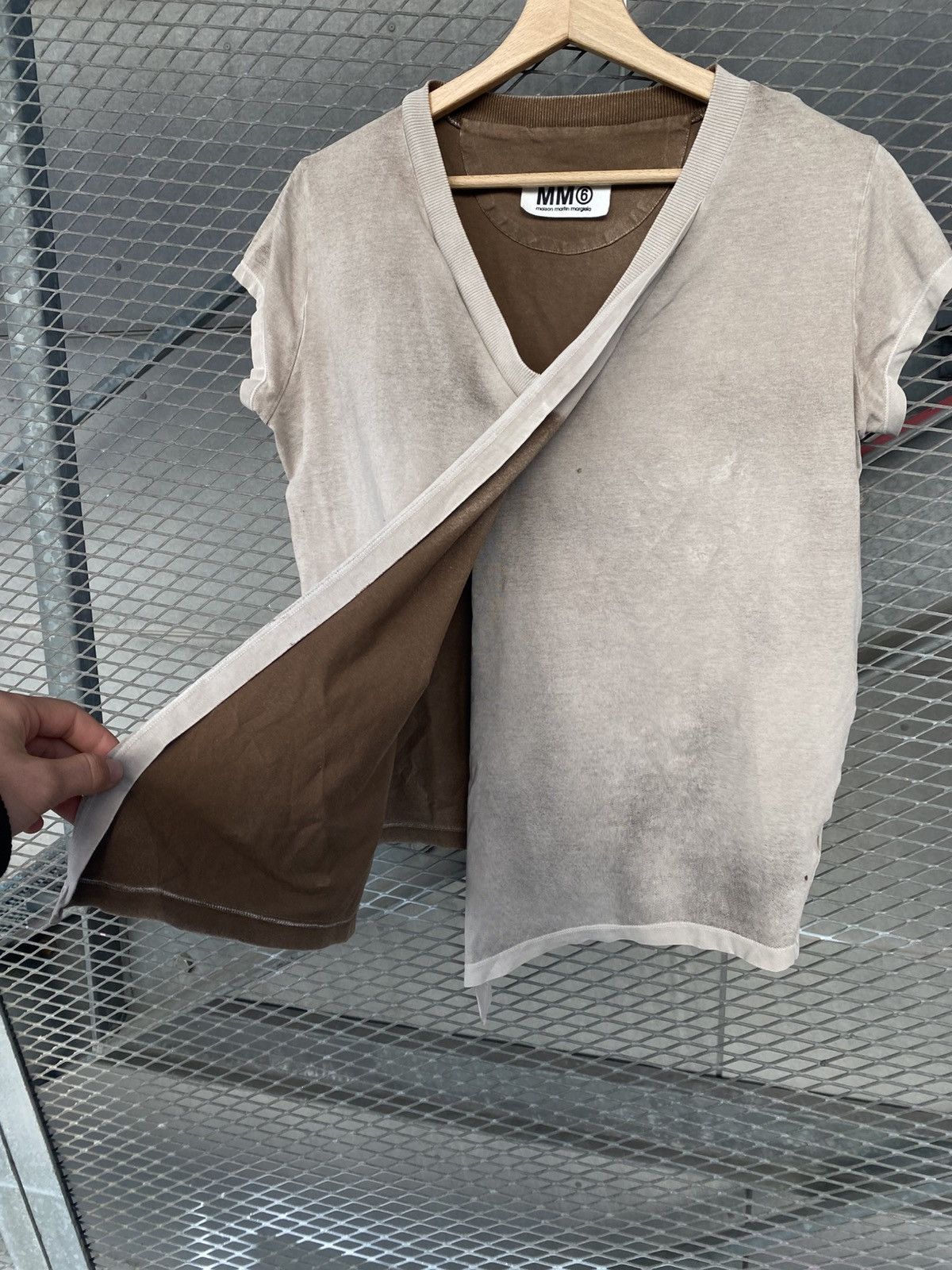 Maison Margiela Maison Margiela MM6 Washed Ash Distracted T-Shirt Size S / US 4 / IT 40 - 3 Thumbnail