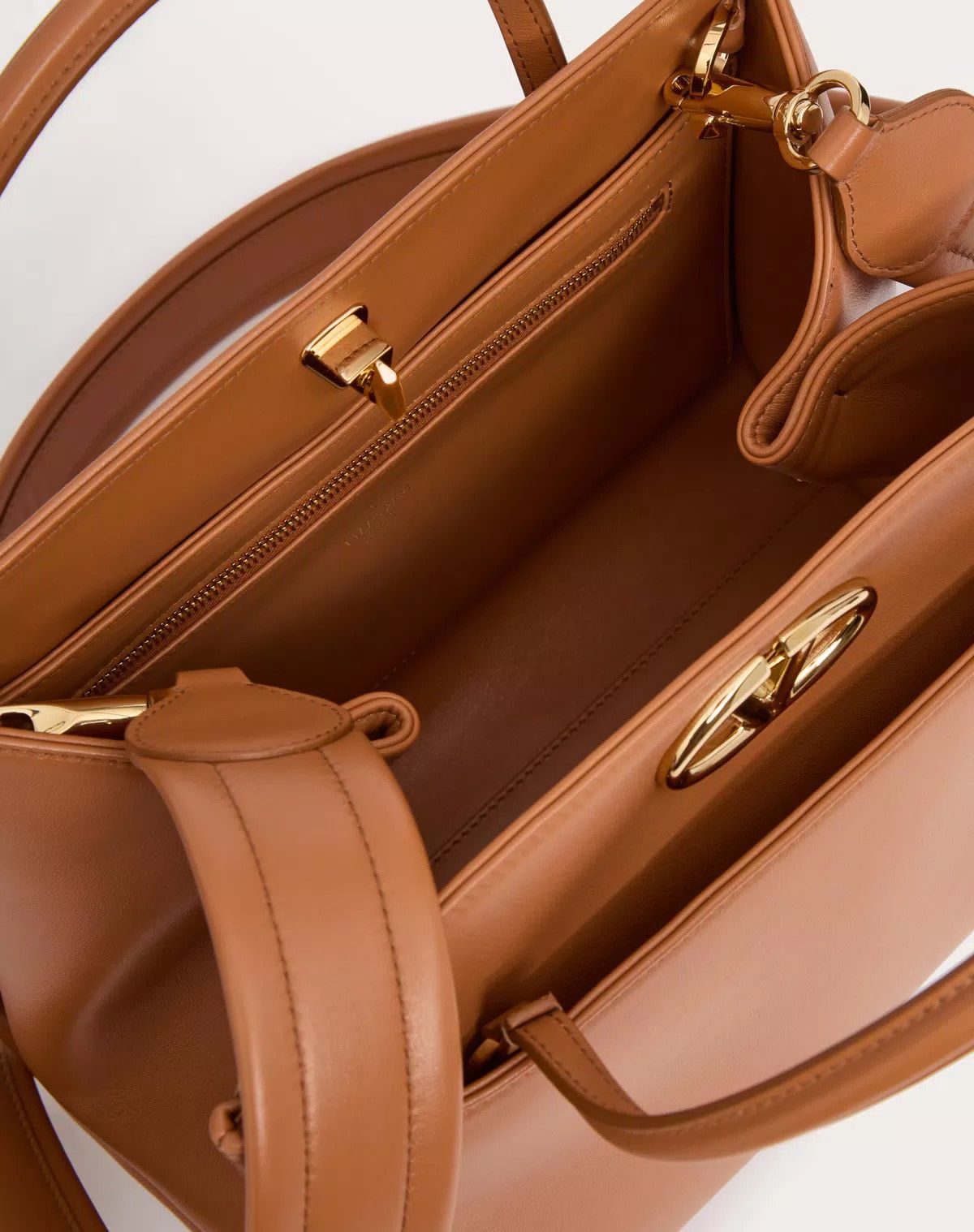 Valentino oc11z0725 Size:OS/ Small Calfskin Handbag in Almond Beige Size ONE SIZE - 4 Thumbnail