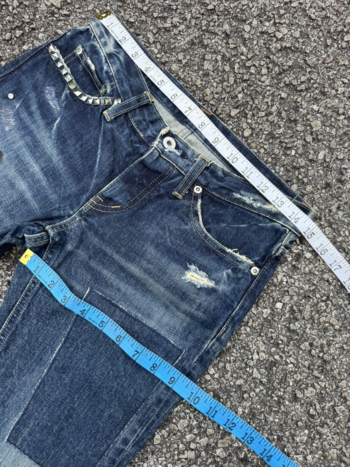Hysteric Glamour HYSTERIC GLAMOUR JAPAN STUDDED UNISEX STYLE DISTRESSED JEANS Size US 29 - 19 Thumbnail