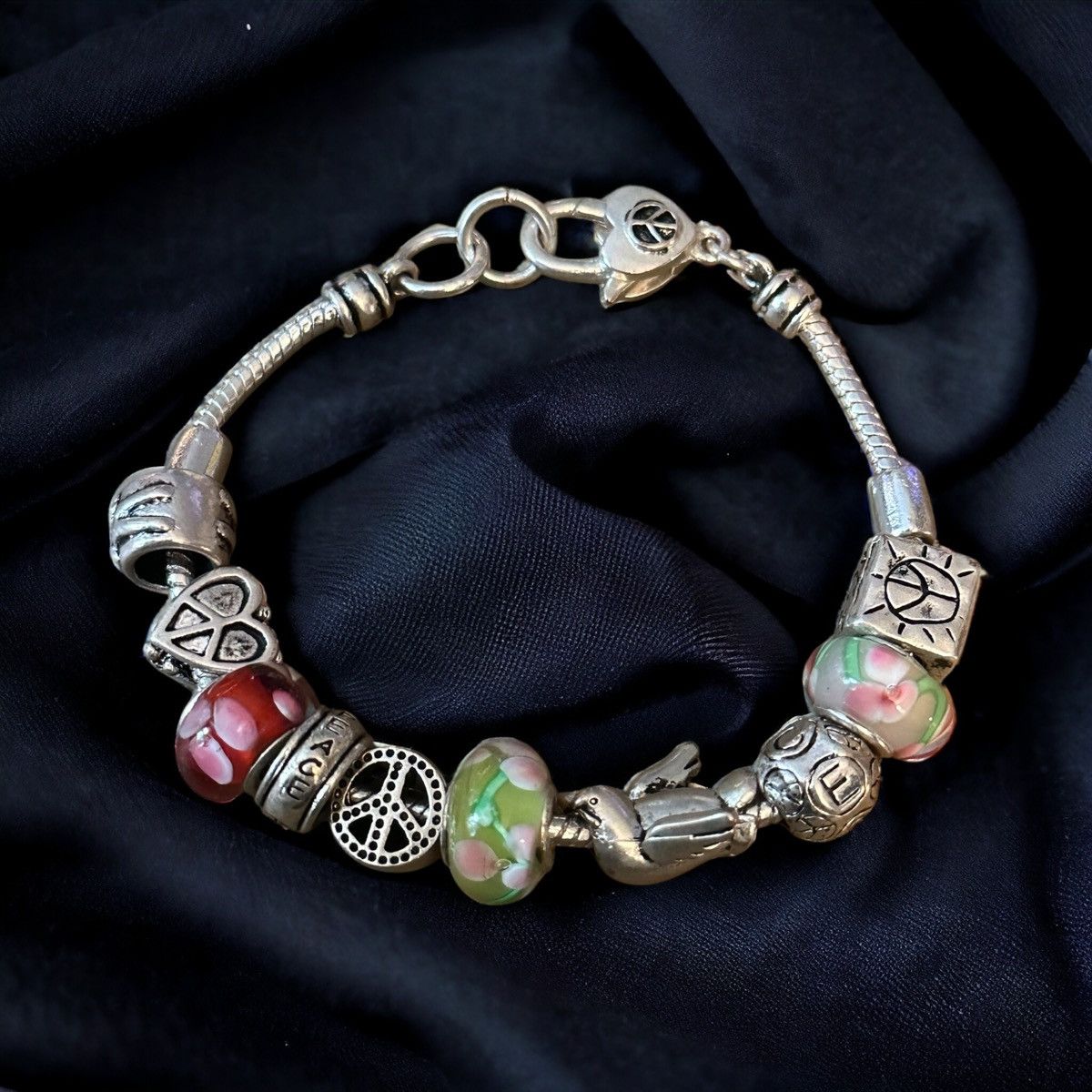 Other Silver tone sliding bead charm bracelet Size ONE SIZE - 1 Thumbnail