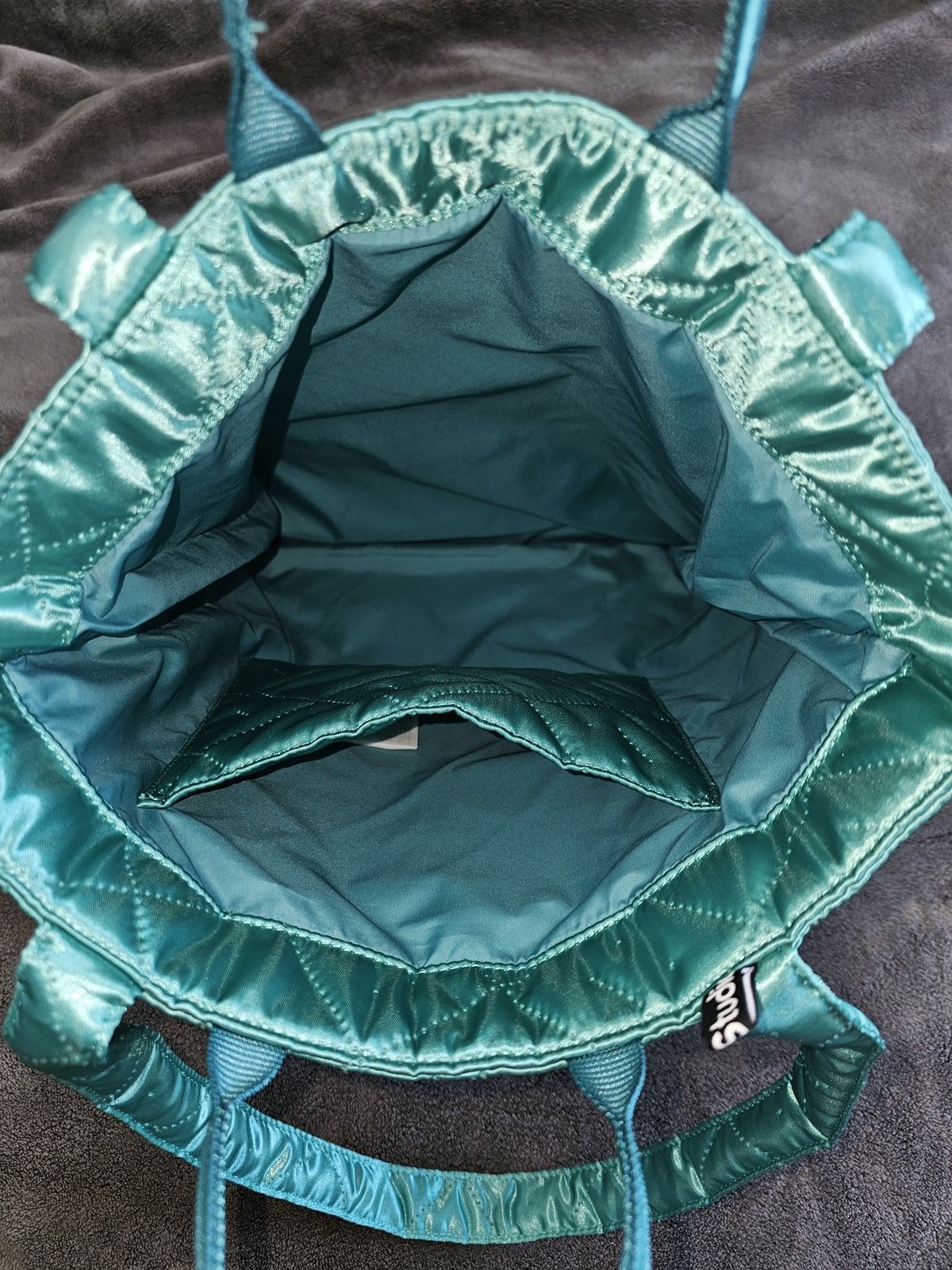 Acne Studios Quilted Face Logo Satin Tote Bag in Jade Green FW21 'Awa' Size ONE SIZE - 16 Thumbnail