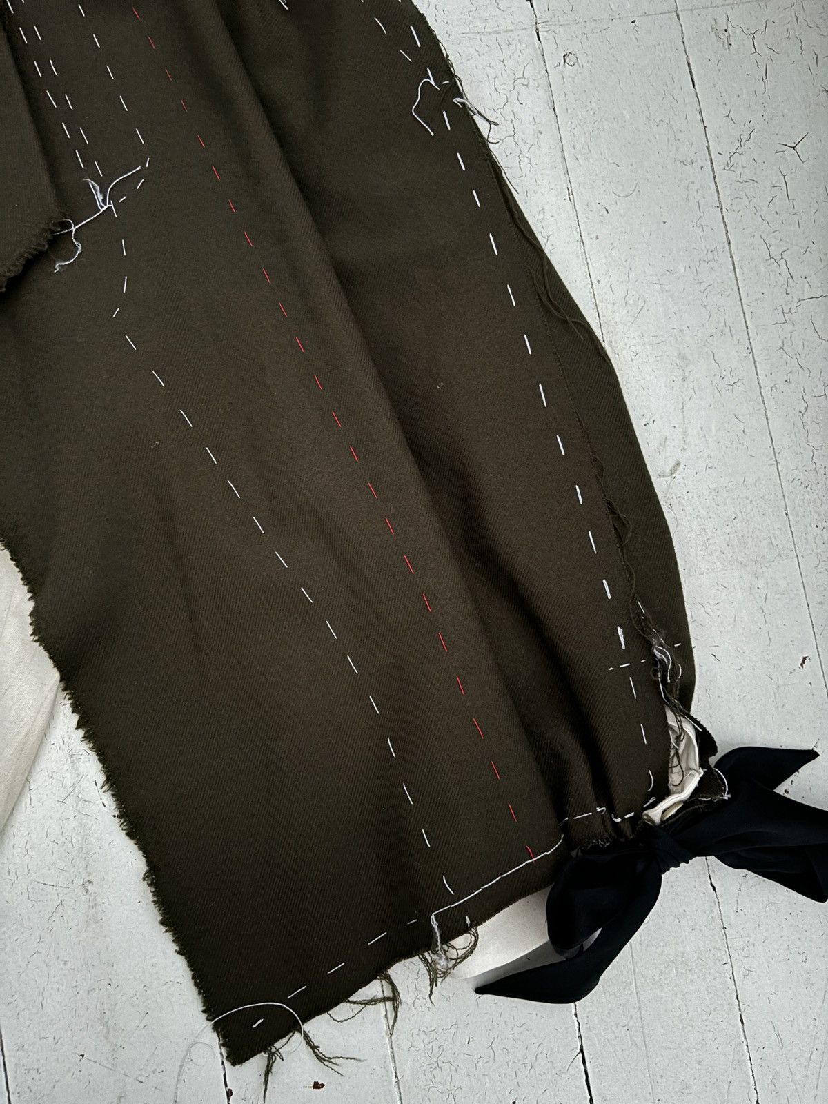 Maison Margiela Maison Margiela deconstructed runway shorts FW20 Size US 30 / EU 46 - 5 Thumbnail