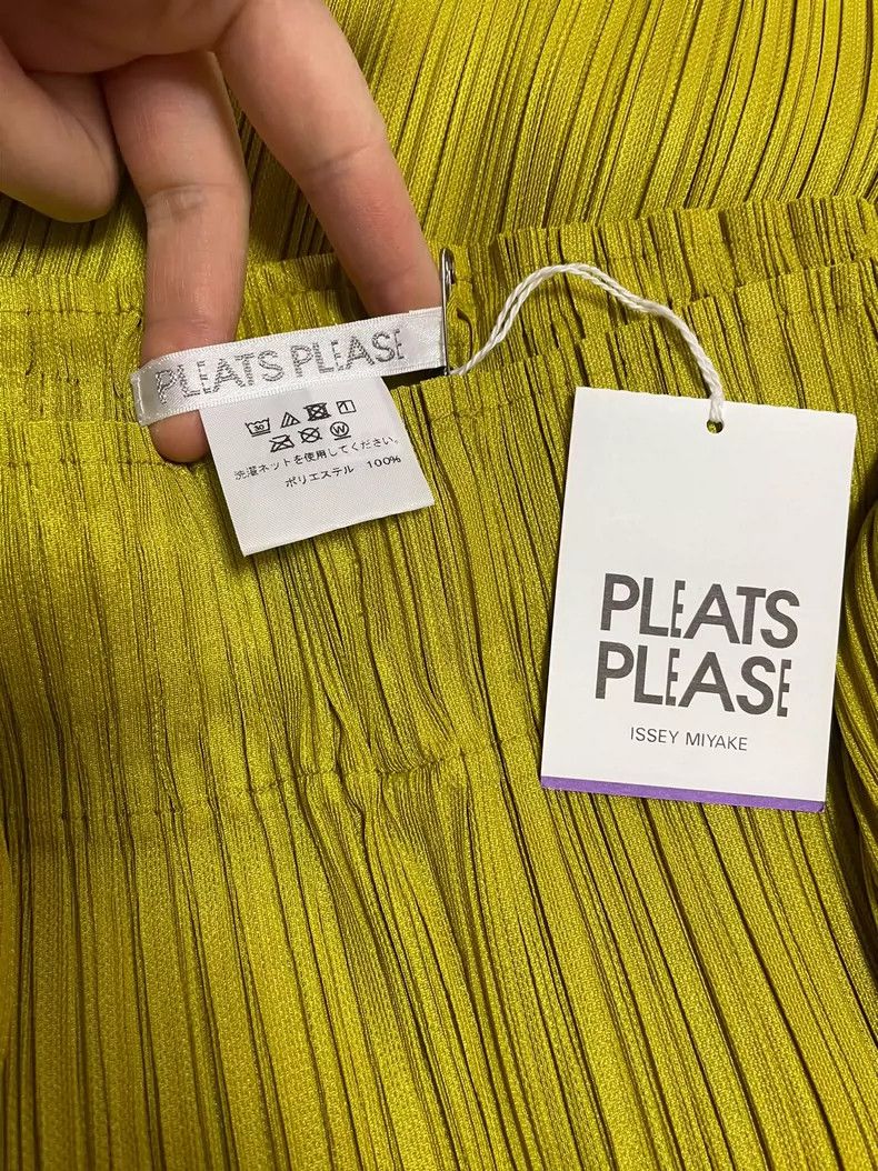 Issey Miyake Issey Miyake size:2 Ginger yellow pleated trousers Size 22" - 7 Thumbnail