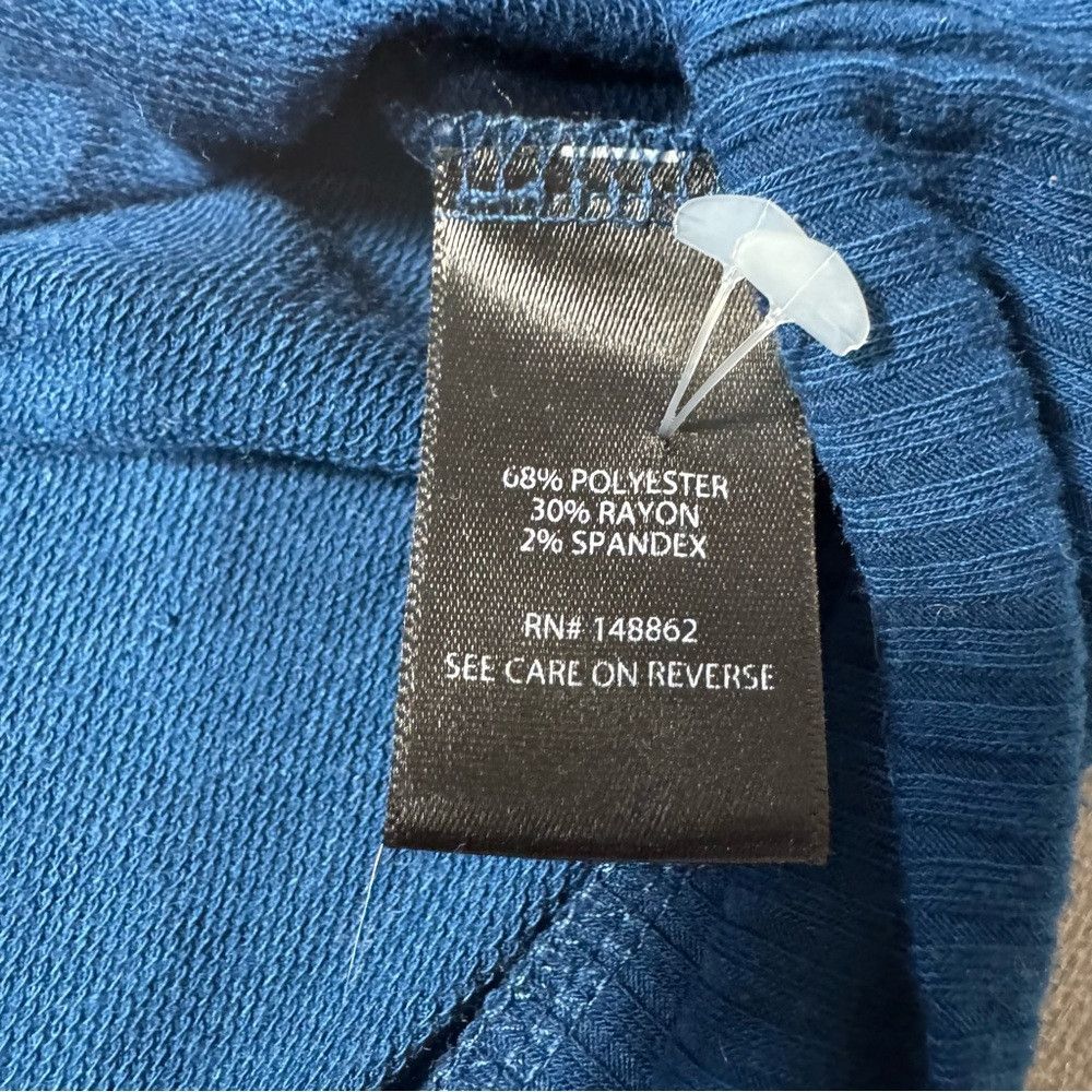 Torrid New Torrid Lt Weight French Terry V-Neck Ruffle Shoulder Bl Size XXL / US 16-18 / IT 52-54 - 8 Thumbnail