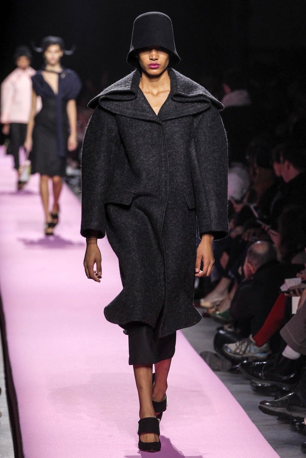 コート JACQUEMUS 'Le caban Caruso' coat Jacquemus Le Caban Caruso Coat | italist