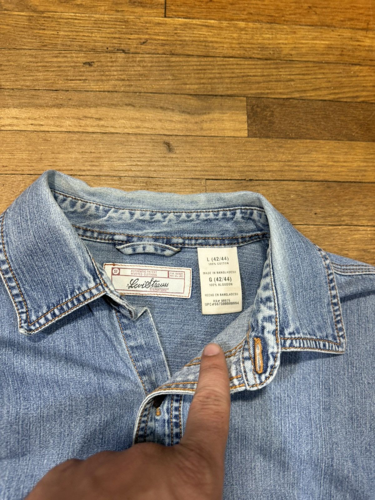 Levi's Vintage Levis Denim Shirt Size US L / EU 52-54 / 3 - 3 Thumbnail