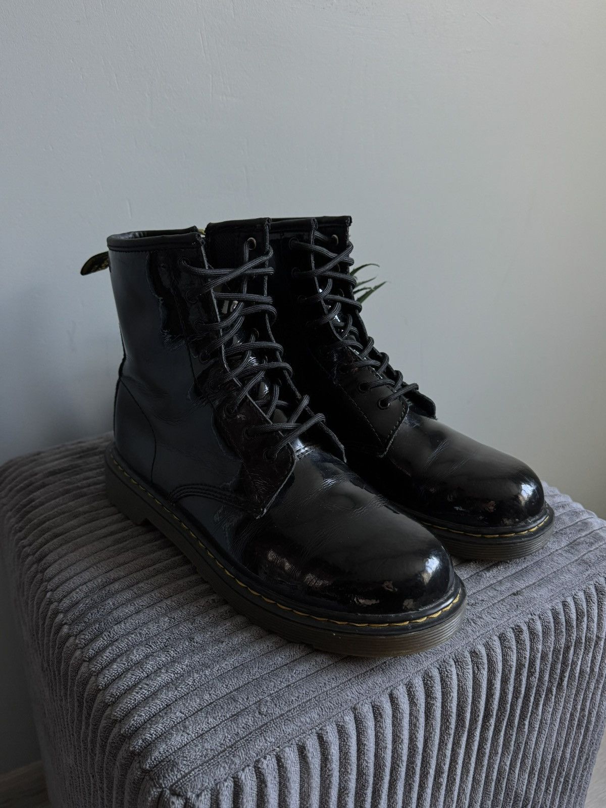 Dr. Martens Dr.Martens 1460 Patent Leather Lamper Boots Size US 8 / IT 38 - 4 Thumbnail