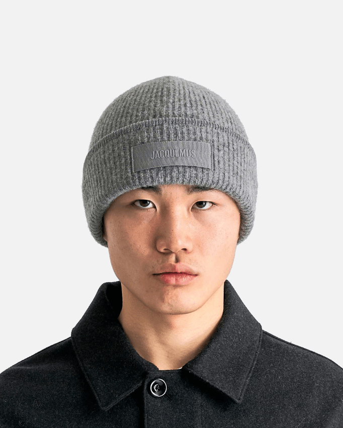 Jacquemus BNWT AW25 JACQUEMUS LE BONNET GROS TUQUE BEANIE DARK GREY Size ONE SIZE - 7 Thumbnail
