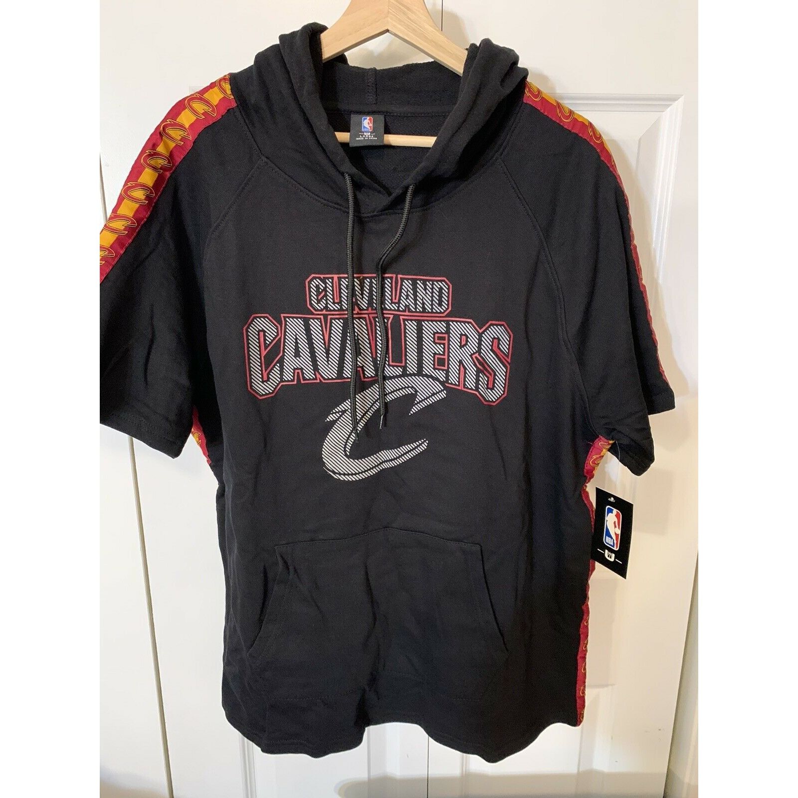 NBA New NBA Cleveland Cavaliers Unisex Short Sleeve Pull Over Ho Size US L / EU 52-54 / 3 - 1 Thumbnail
