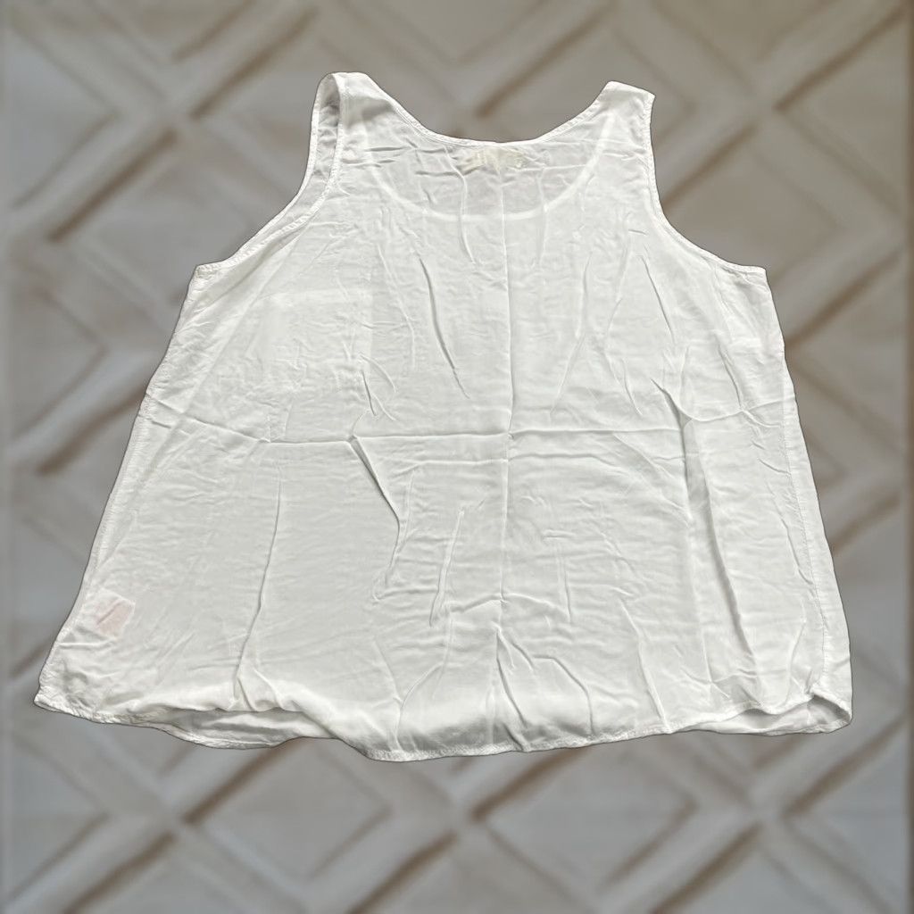 Faded Glory Faded Glory Blouse Womens 2XL White Sleeveless Round Neck Rayon Lightweight Top Casual Breathable Easy Care Pockets Size XXL / US 16-18 / IT 52-54 - 1 Thumbnail