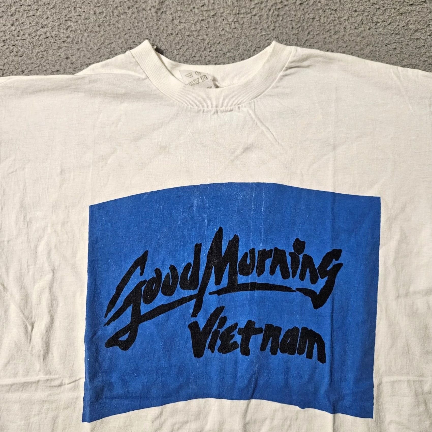 Vintage VINTAGE Good Morning Vietnam Saigon White T Shirt Movie Promo 70s Short Sleeve Mens M White 70s Size US M / EU 48-50 / 2 - 3 Thumbnail