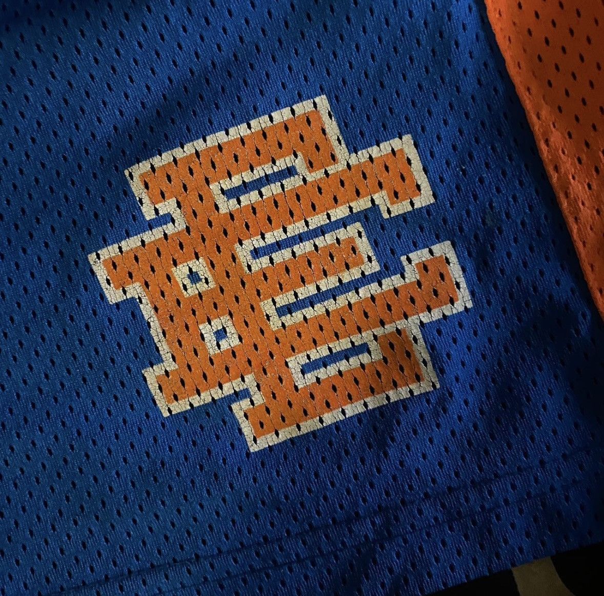 Eric Emanuel ERIC EMANUEL KNICKS NYC SHORTS SIZE XLARGE Size US 36 / EU 52 - 2 Thumbnail