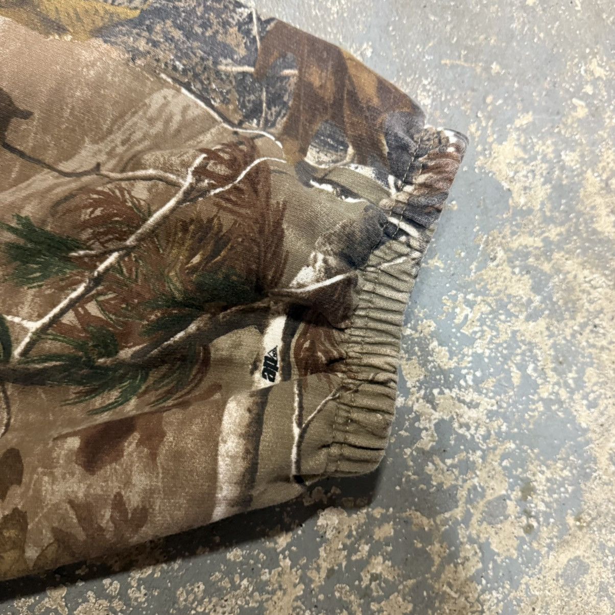 Vintage Vintage Liberty Camo Realtree Essential Baggy SweatPants USA Size US 36 / EU 52 - 7 Thumbnail