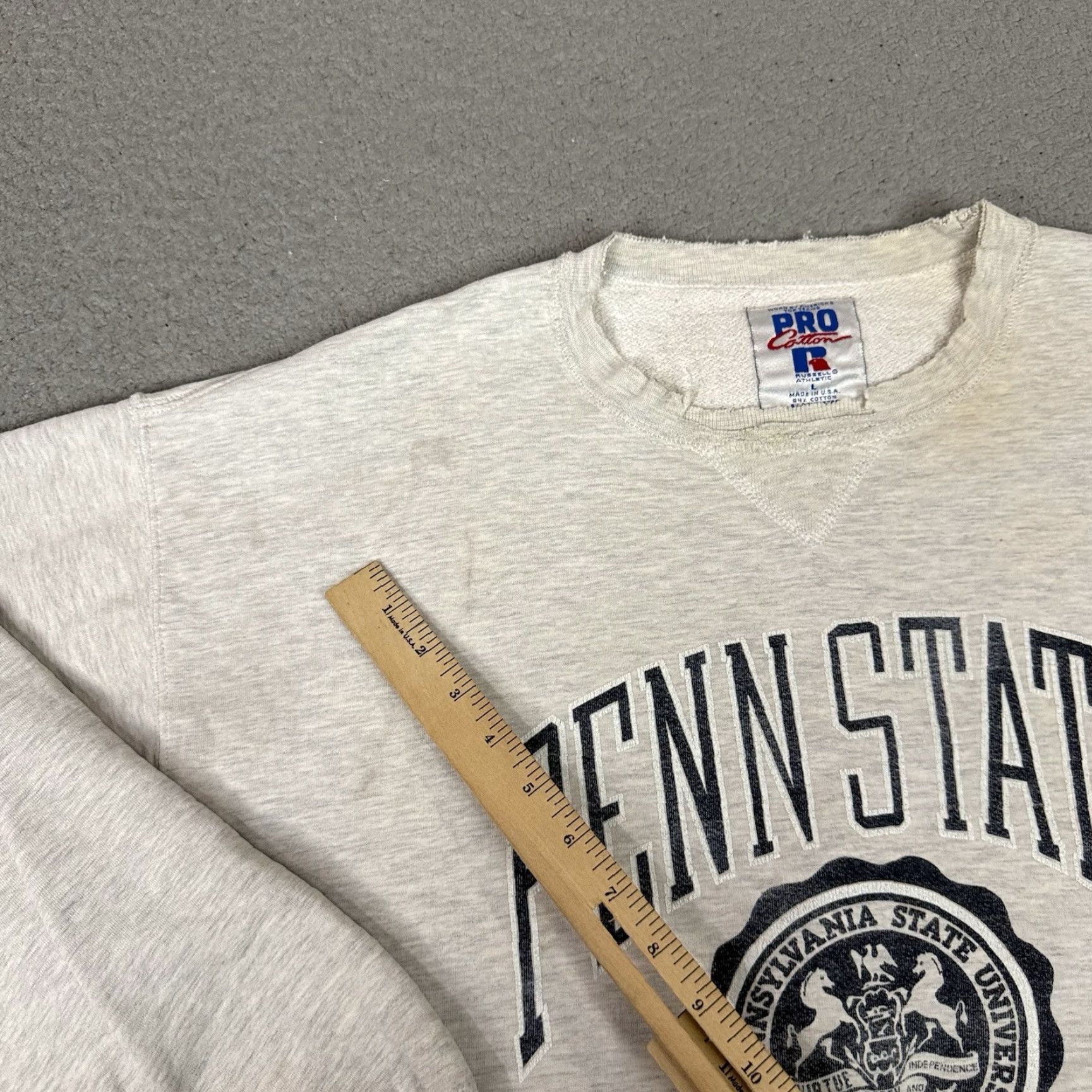 Russell Athletic VINTAGE Russell Athletic Pro Cotton Penn State Sweatshirt Mens Large Gray Nittany Lions Crew Neck Size US L / EU 52-54 / 3 - 6 Thumbnail
