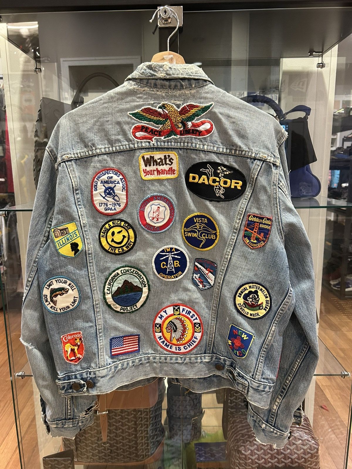 Levi's Vintage Clothing Vintage Levis Patch Denim Jacket Size US S / EU 44-46 / 1 - 2 Thumbnail