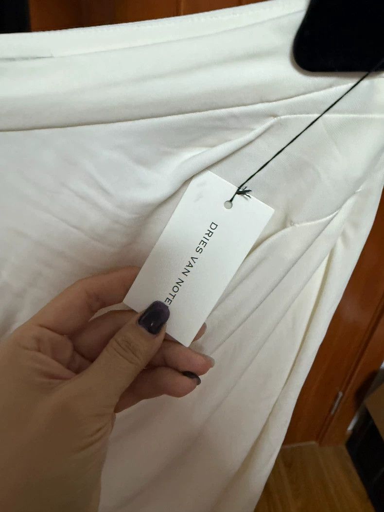Dries Van Noten dries van noten size:34 White body-hugging skirt Size 42" / US 20 - 7 Thumbnail