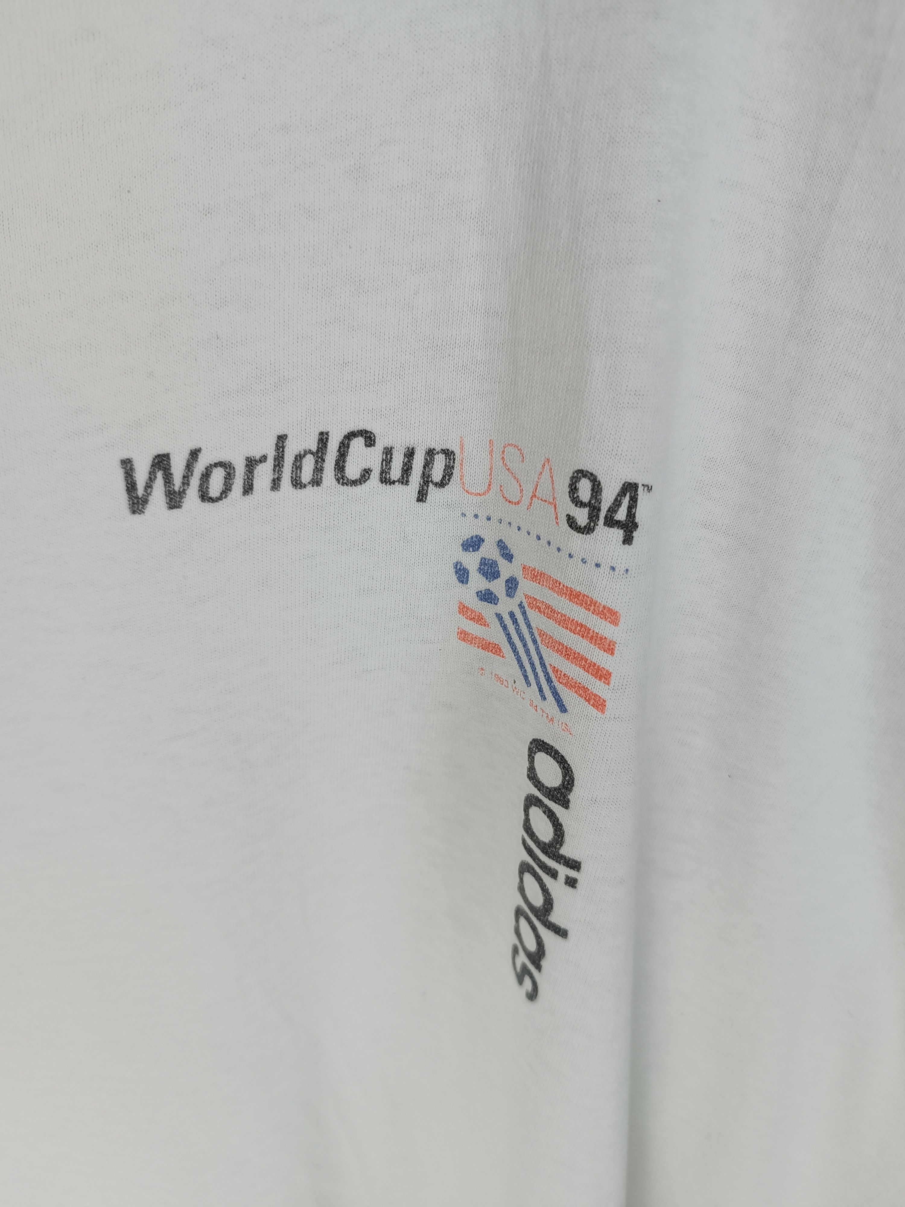Vintage THRASHED FADED VINTAGE '94 WORLD CUP USA OVERSIZE TEE Size US XXL / EU 58 / 5 - 9 Thumbnail