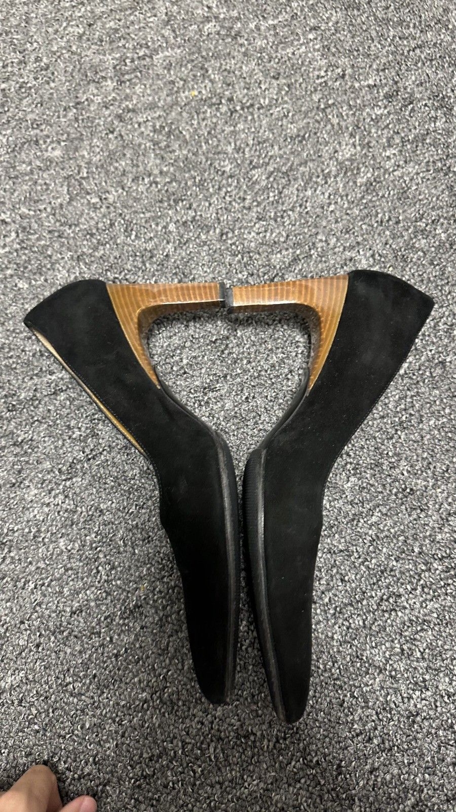 Gucci Gucci Women's Suede Black Heels Size 39 Size US 9 / IT 39 - 9 Thumbnail