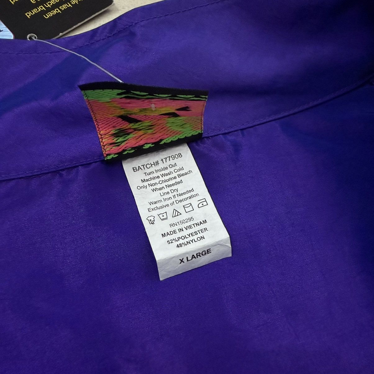 Other Surf Style Windbreaker Mucho Miami Mamitas Purples Zip Size US XL / EU 56 / 4 - 6 Thumbnail