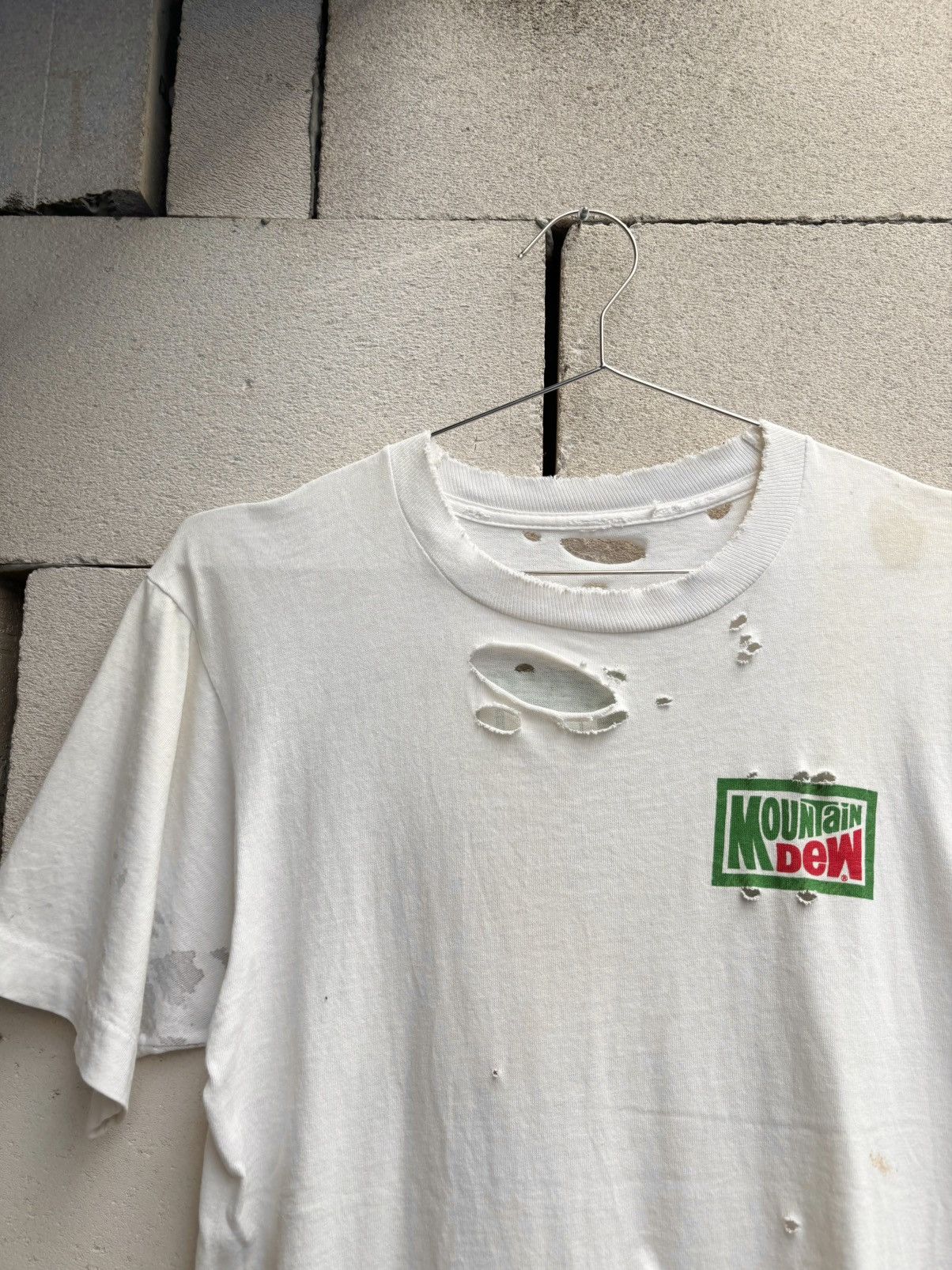 Vintage Thrashed Distressed MOUNTAIN DEW 90s T Shirt ERD Grunge Size US S / EU 44-46 / 1 - 2 Thumbnail