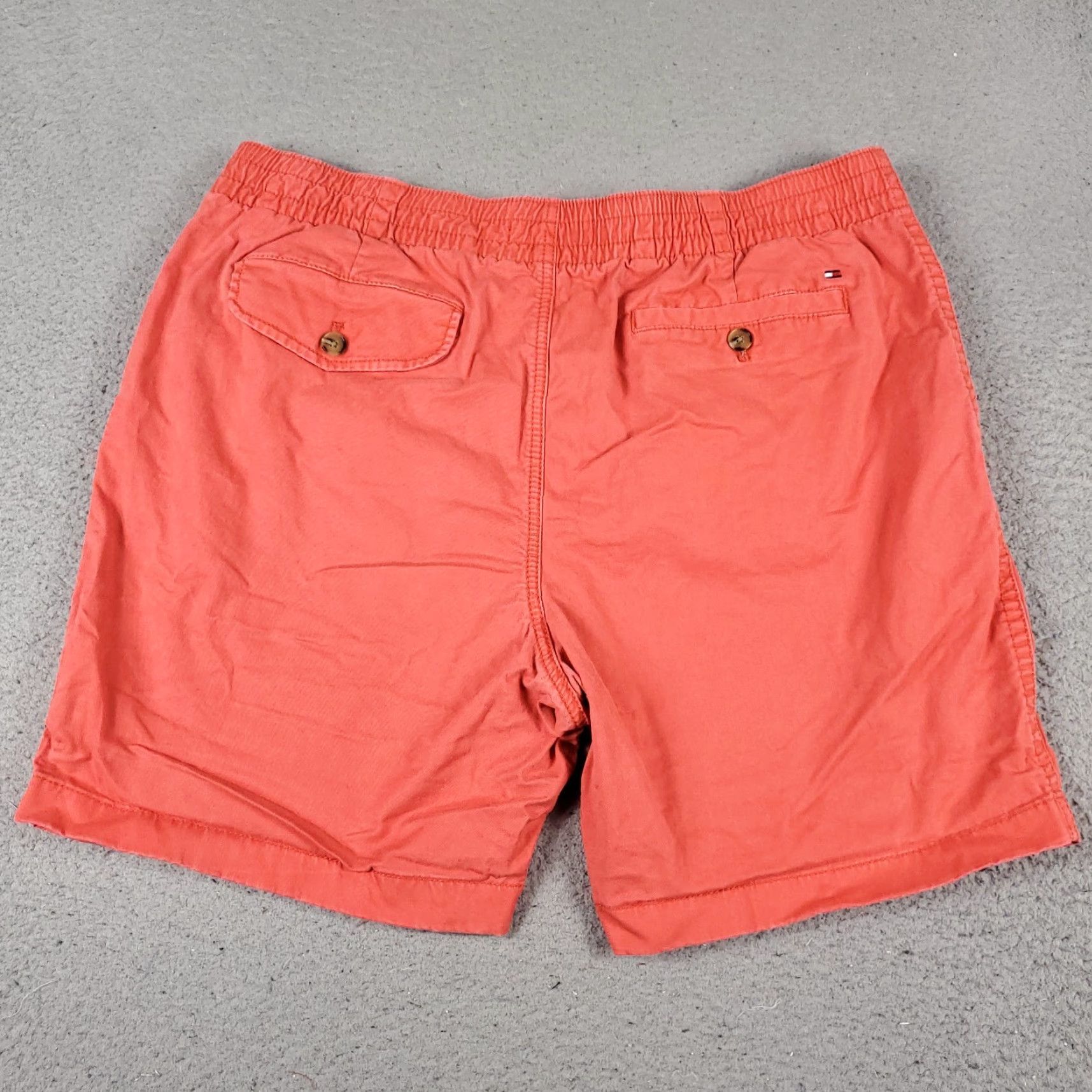 Tommy Hilfiger VINTAGE Tommy Hilfiger Shorts Women's Size Large Pink Casual Flat Front Chino Size 32" / US 10 / IT 46 - 7 Thumbnail